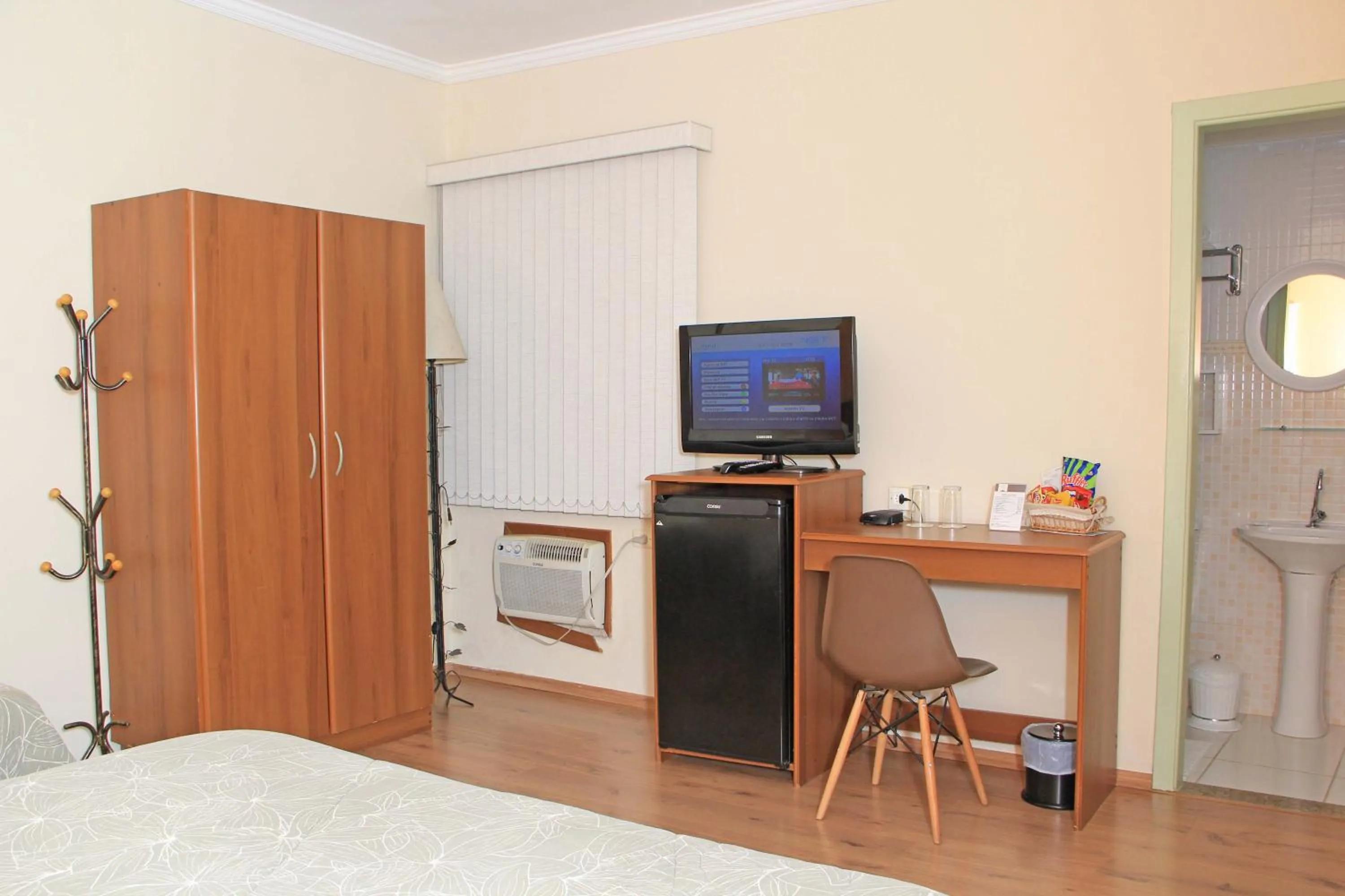 TV and multimedia, Bed in Hotel Valparaíso - Metrô Paraíso e 800m da Av Paulista