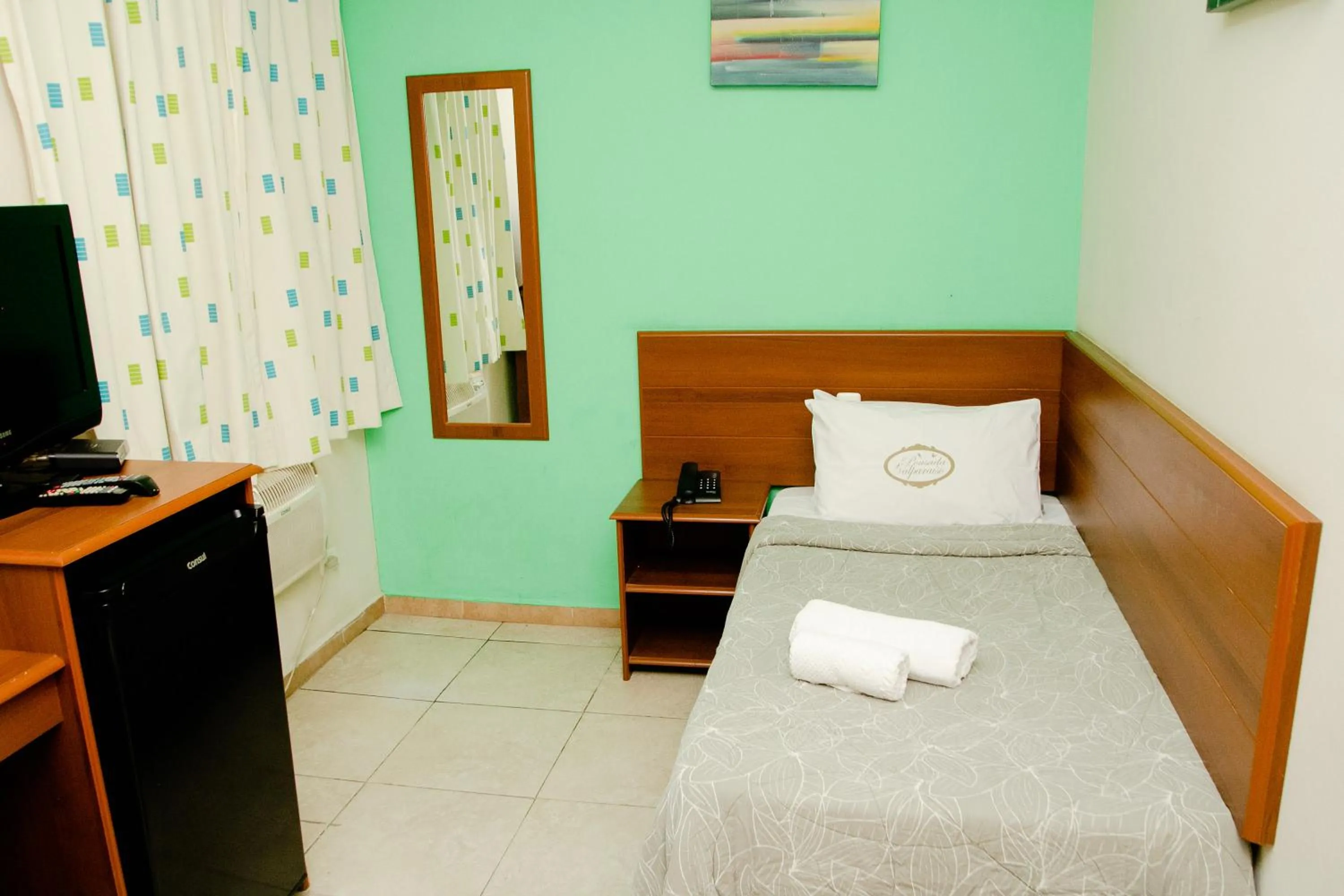 Bedroom, Bed in Hotel Valparaíso - Metrô Paraíso e 800m da Av Paulista