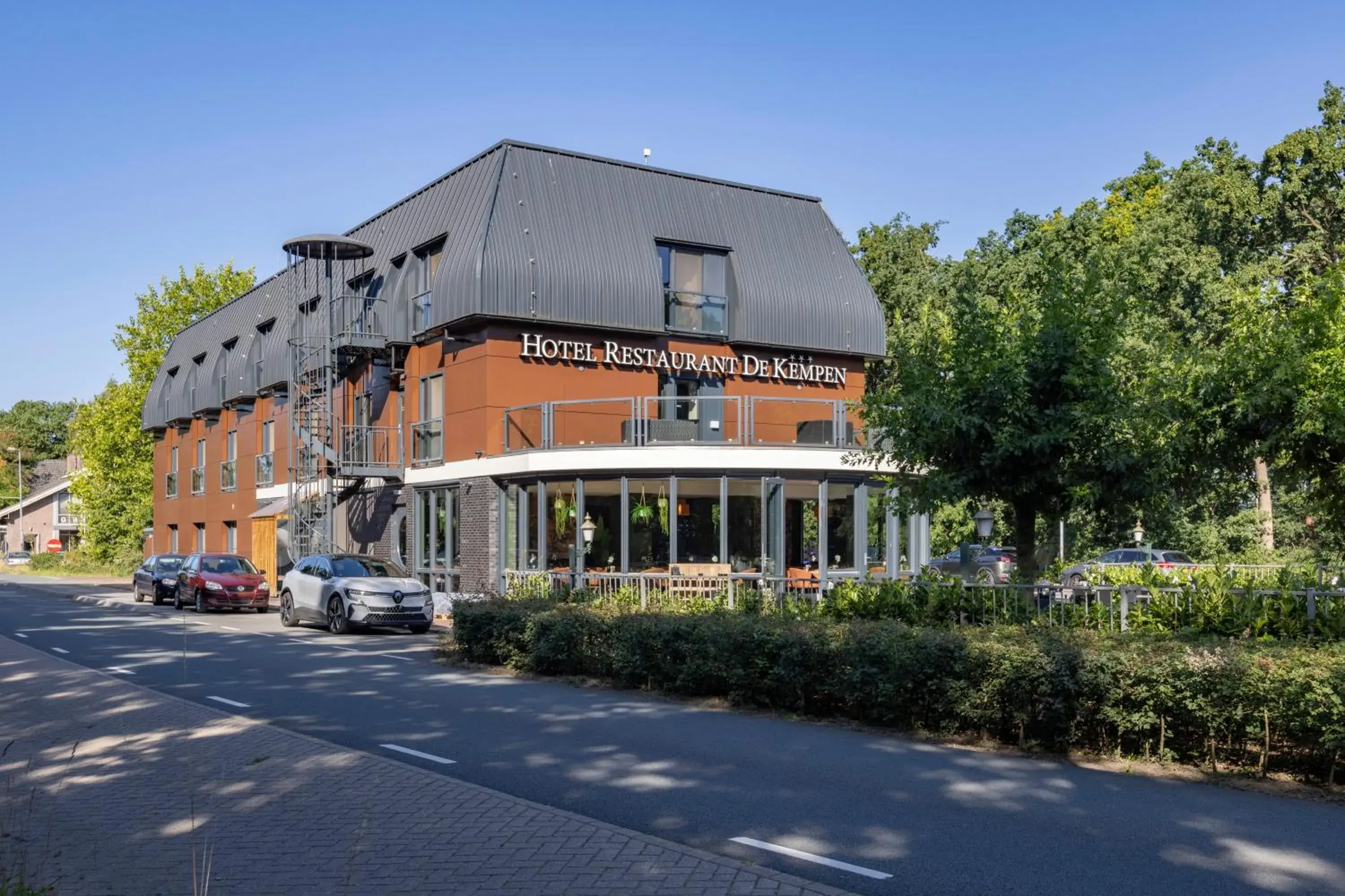 Property building in Fletcher Hotel-Restaurant De Kempen Property building in Fletcher Hotel-Restaurant De Kempen