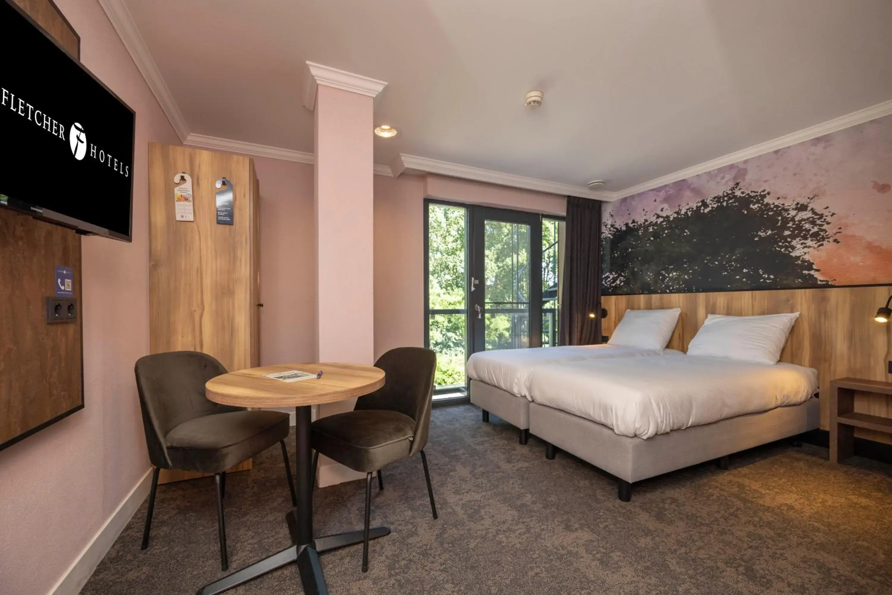 Photo of the whole room, Bed in Fletcher Hotel-Restaurant De Kempen Photo of the whole room, Bed in Fletcher Hotel-Restaurant De Kempen