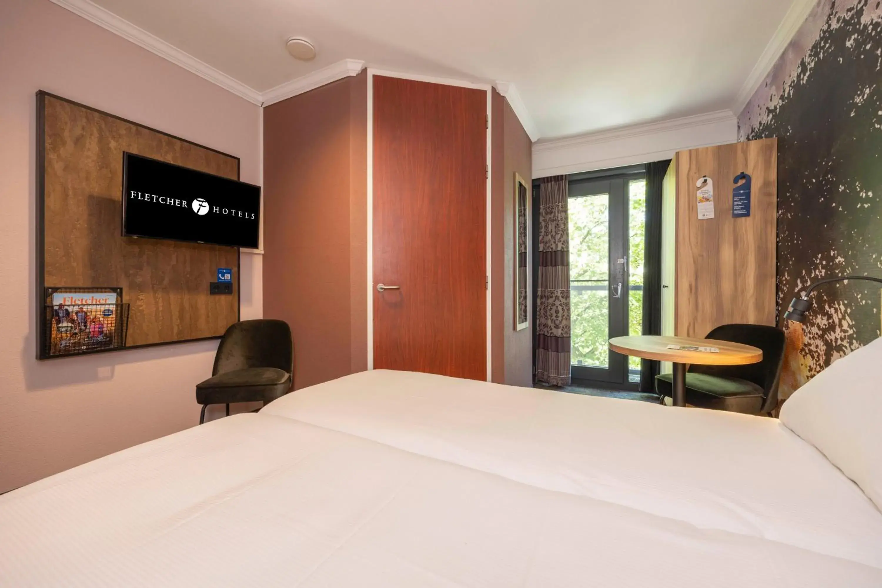 TV and multimedia, Bed in Fletcher Hotel-Restaurant De Kempen TV and multimedia, Bed in Fletcher Hotel-Restaurant De Kempen