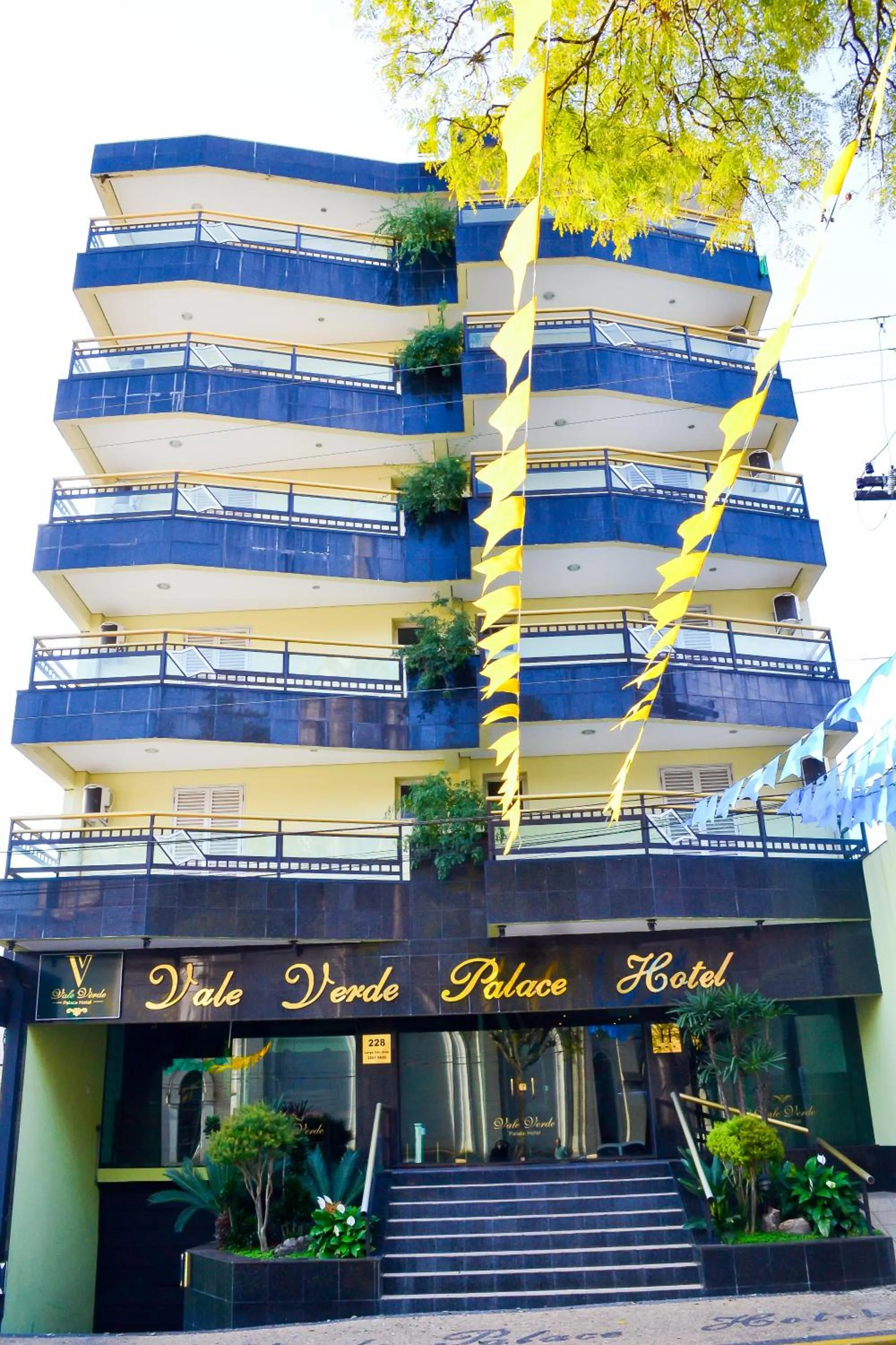 Facade/entrance in Vale Verde Palace Hotel