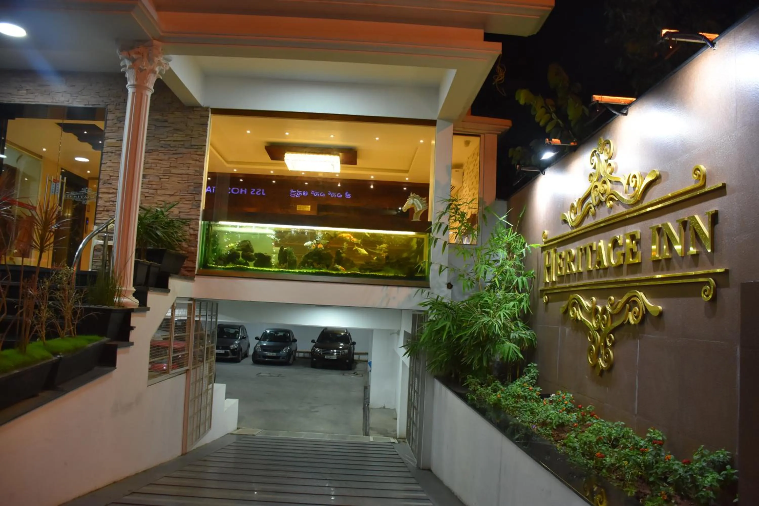 Parking in Heritage Inn