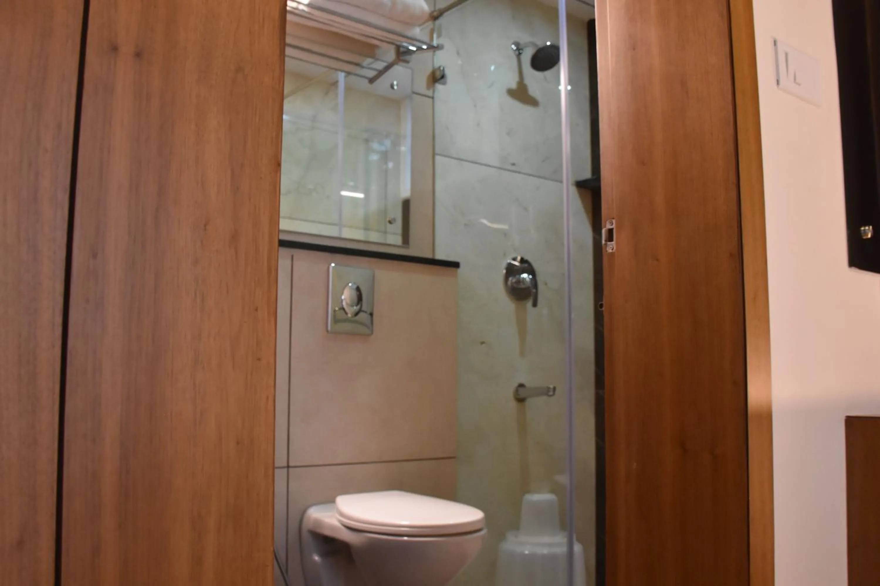 Toilet in Heritage Inn