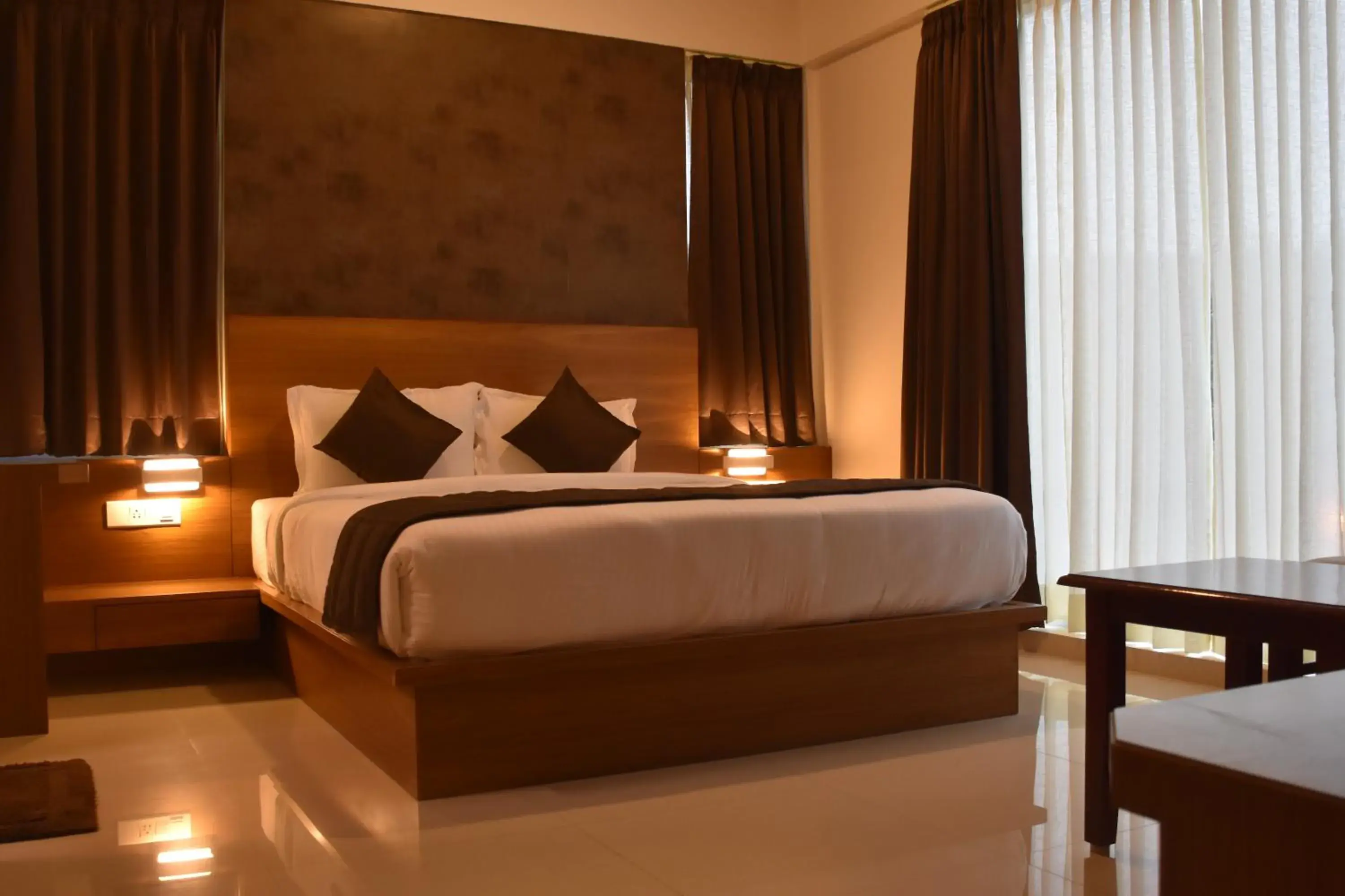 Bedroom, Bed in Heritage Inn Bedroom, Bed in Heritage Inn