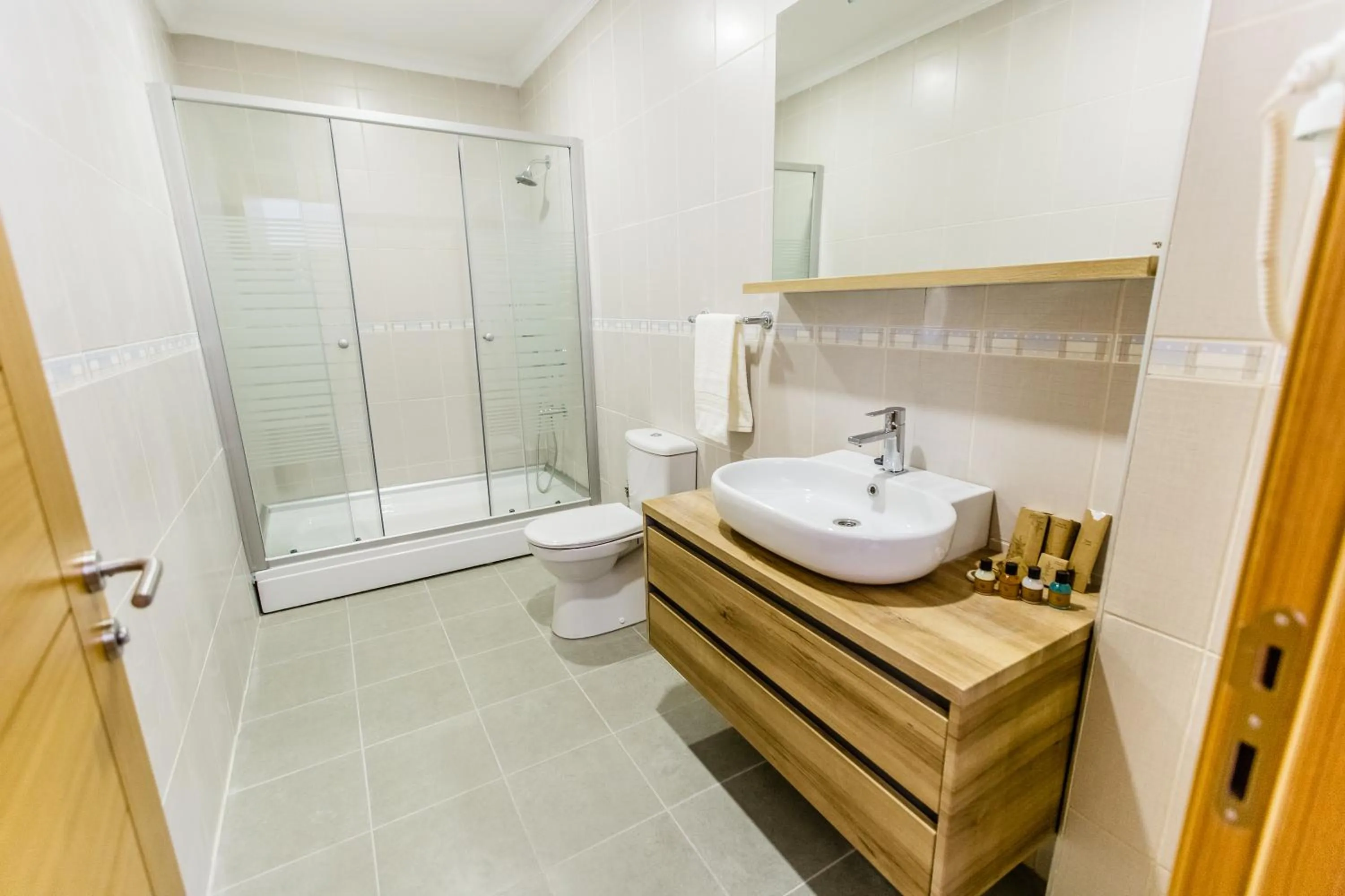 Shower in Club Marma Hotel