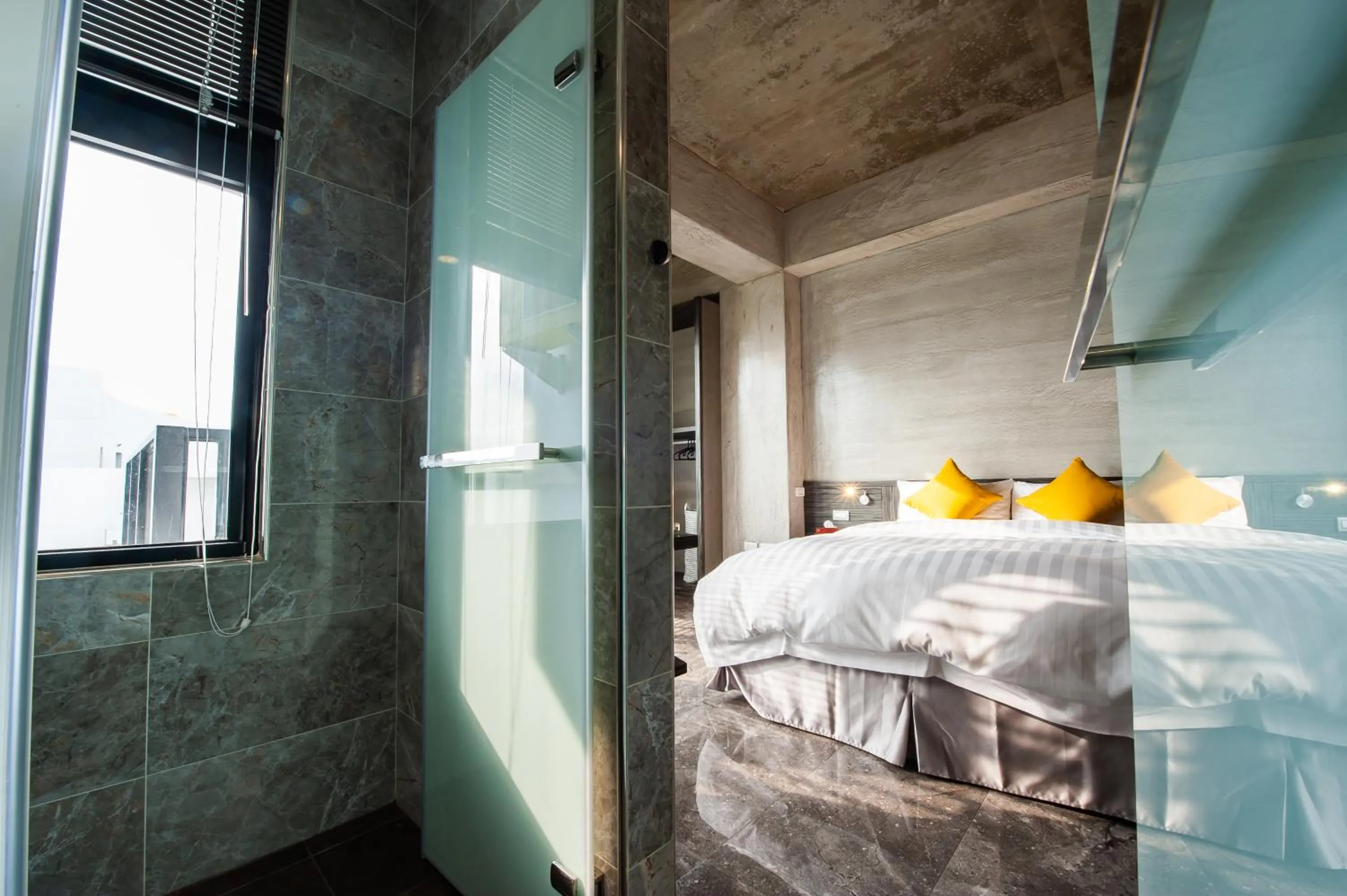 Photo of the whole room, Bed in SH Villa