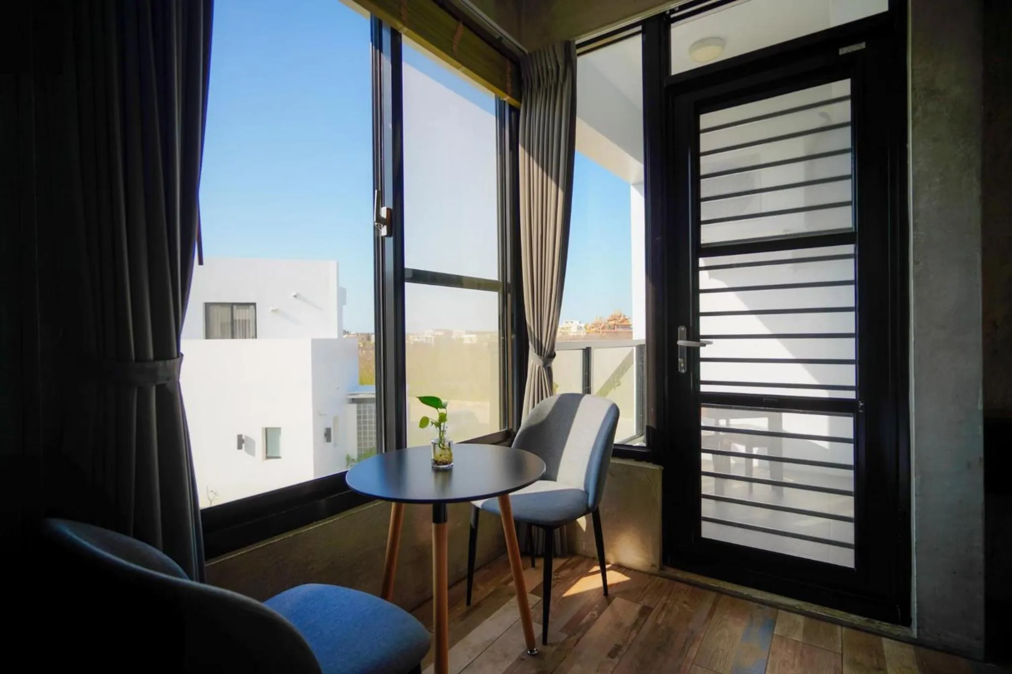 Photo of the whole room in SH Villa