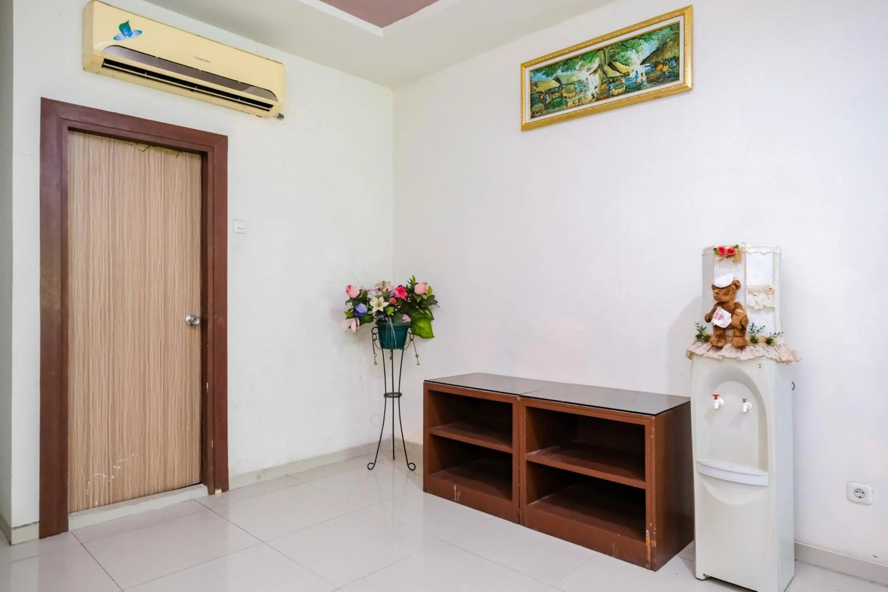 Property building in RedDoorz @ Panglima Sudirman