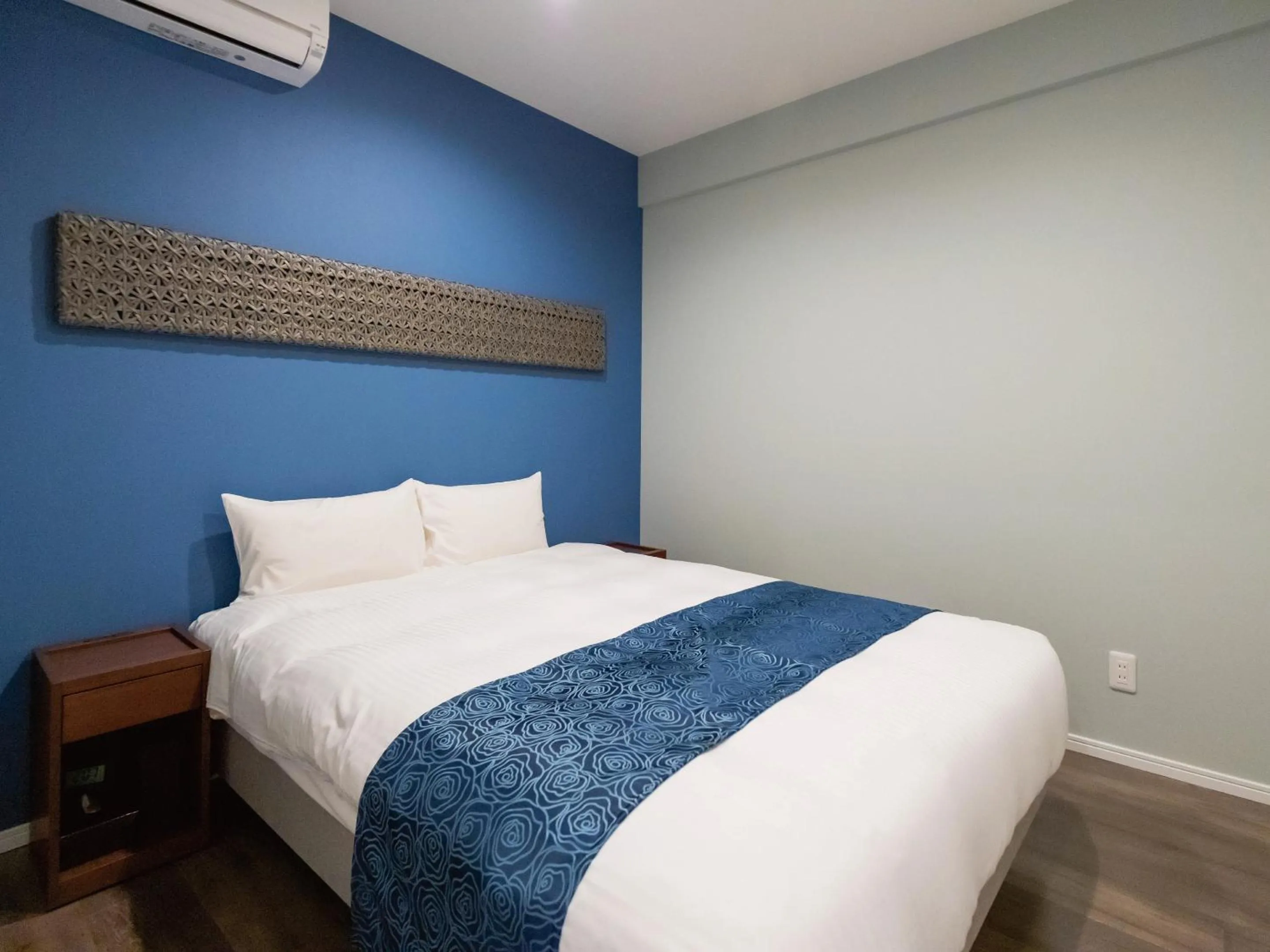 Bedroom, Bed in Coldio Joint Home Naha