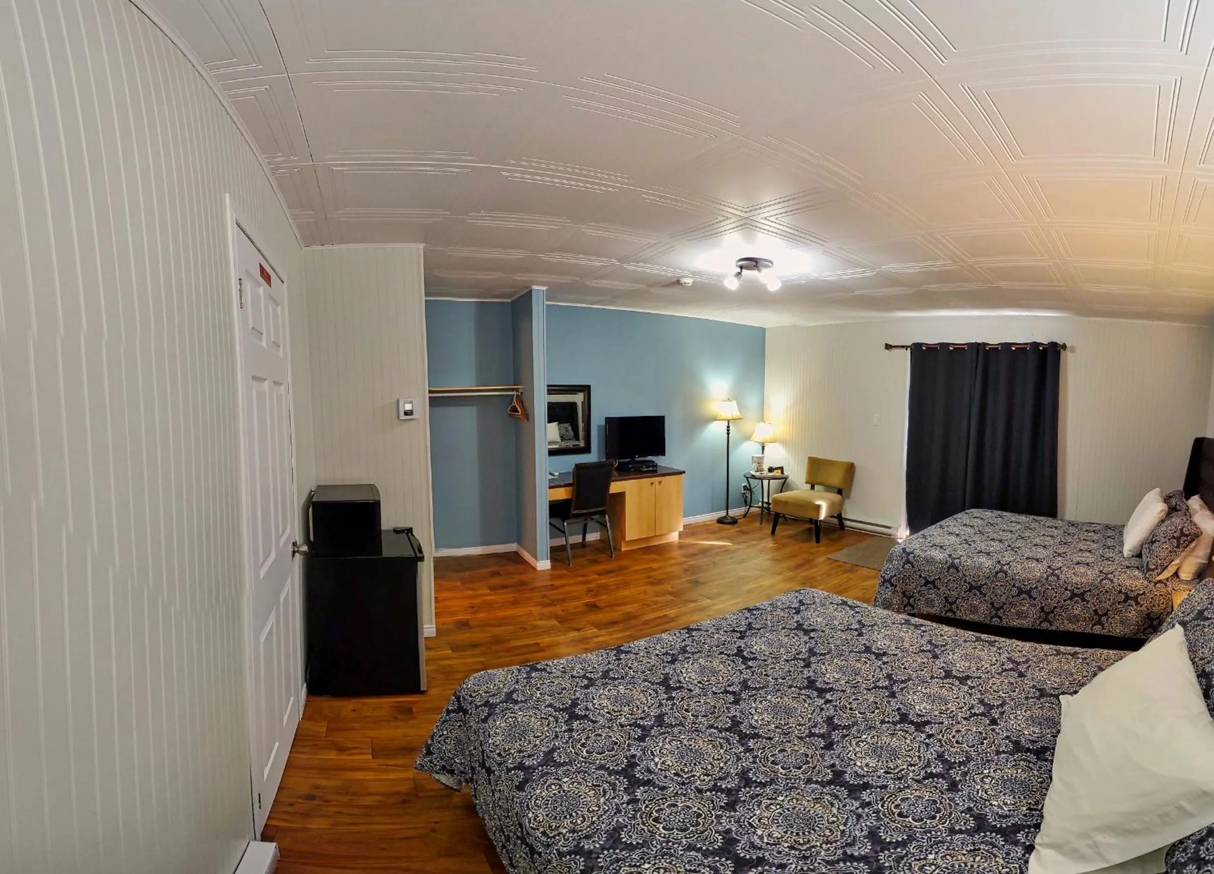 Bed in Motel Au Vieux Frontenac