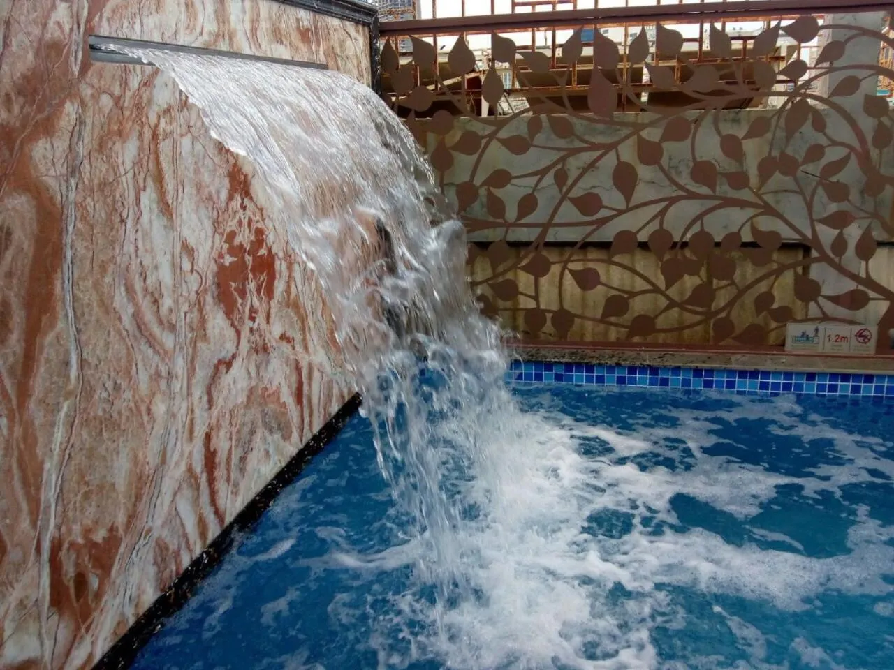 Swimming pool in Nesta Hotel Saigon
