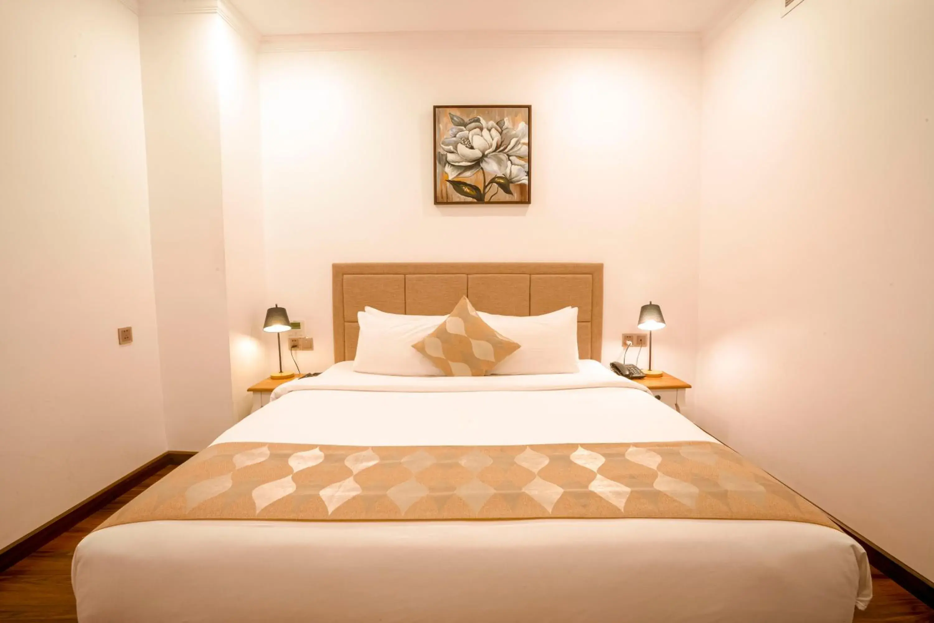 Deluxe Double No Window in Nesta Hotel Saigon Deluxe Double No Window in Nesta Hotel Saigon