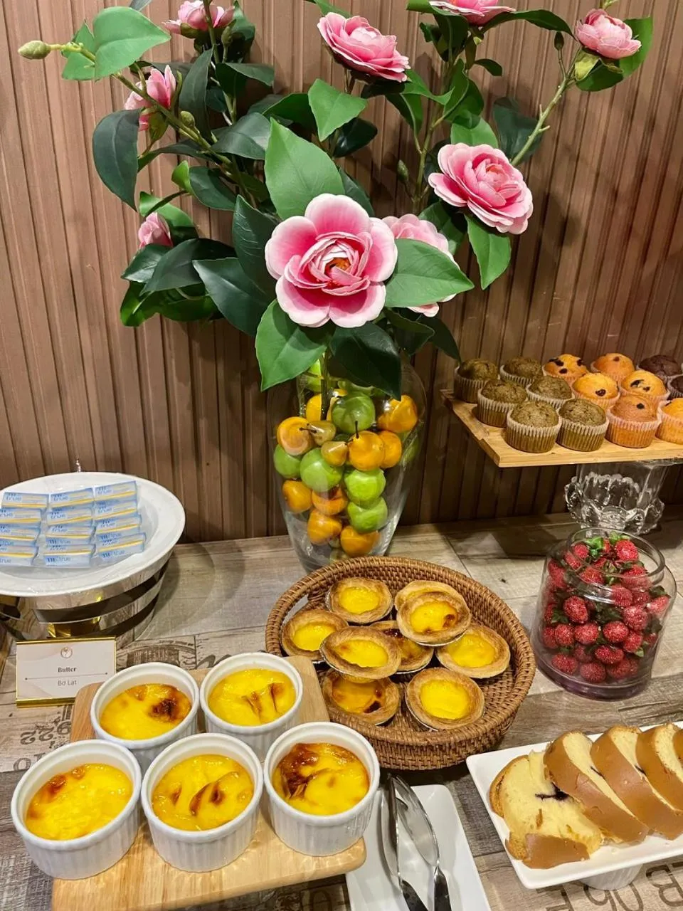 Buffet breakfast in Nesta Hotel Saigon