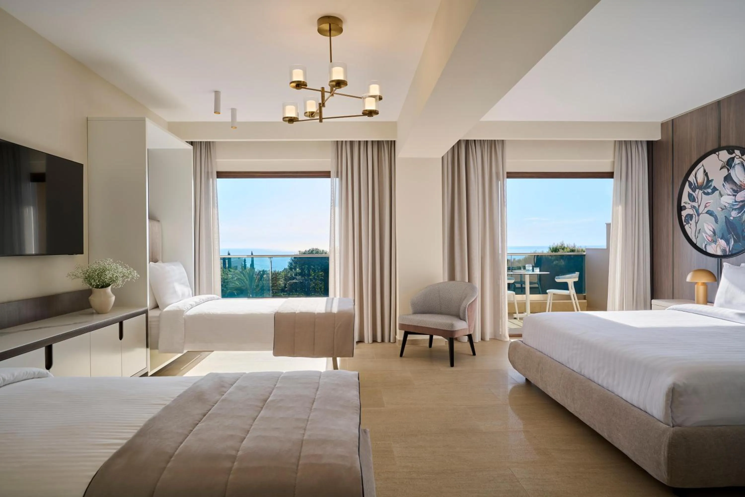 Bed in Pomegranate Wellness Spa Hotel