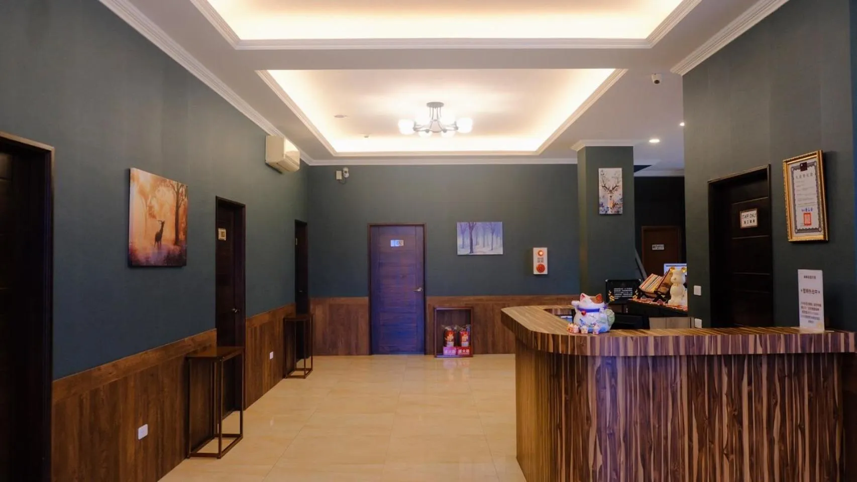 Lobby or reception in Xiaoliuqiu Loju Castle Inn