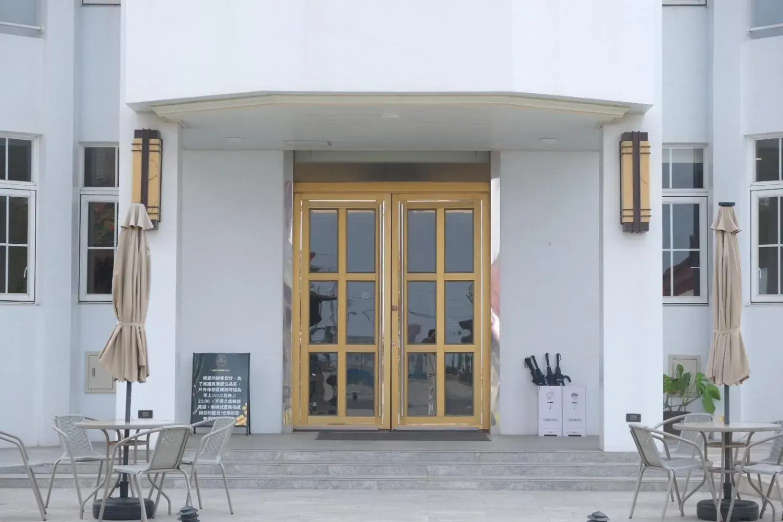 Facade/entrance in Xiaoliuqiu Loju Castle Inn Facade/entrance in Xiaoliuqiu Loju Castle Inn