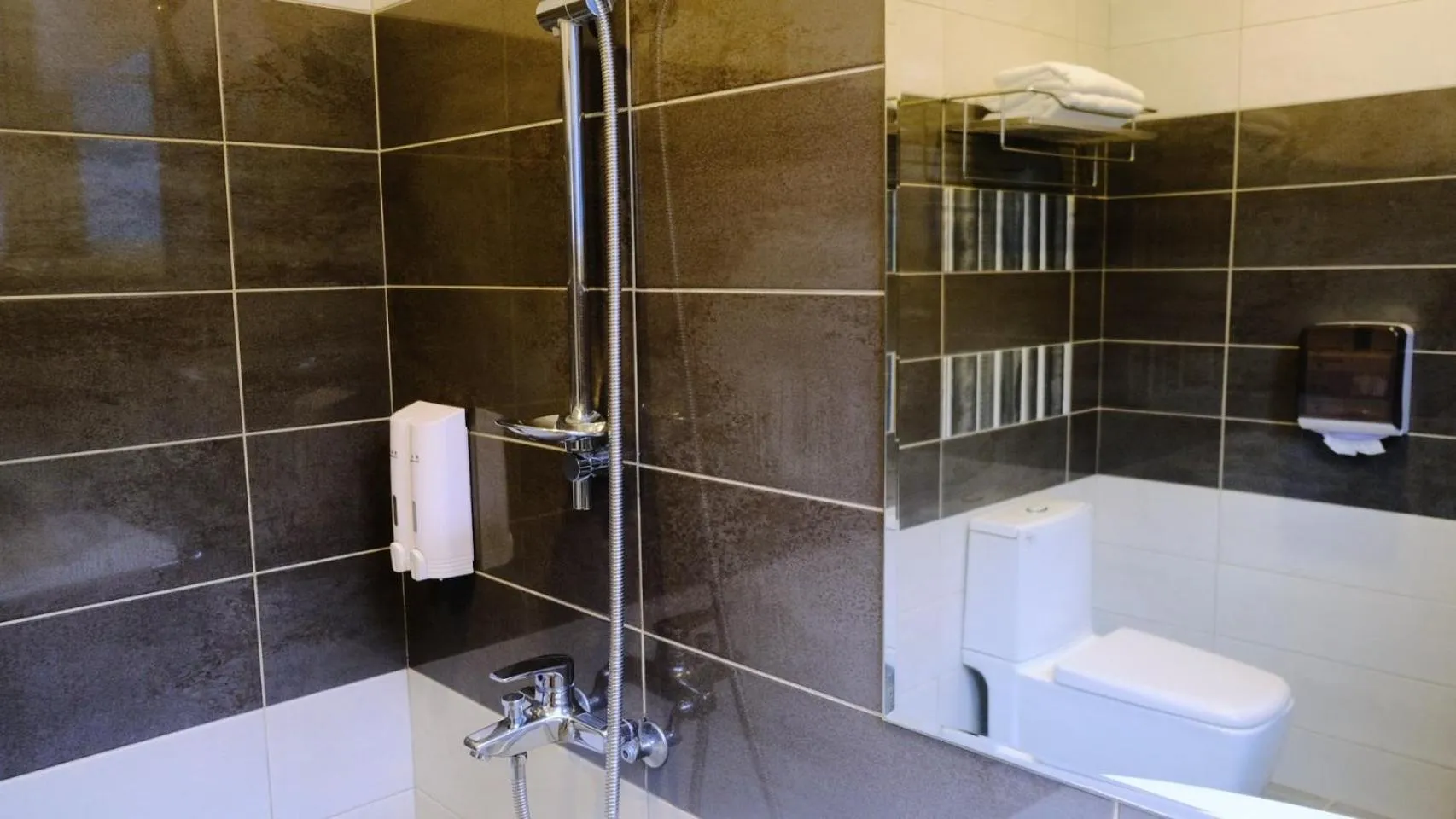 Bathroom in Xiaoliuqiu Loju Castle Inn