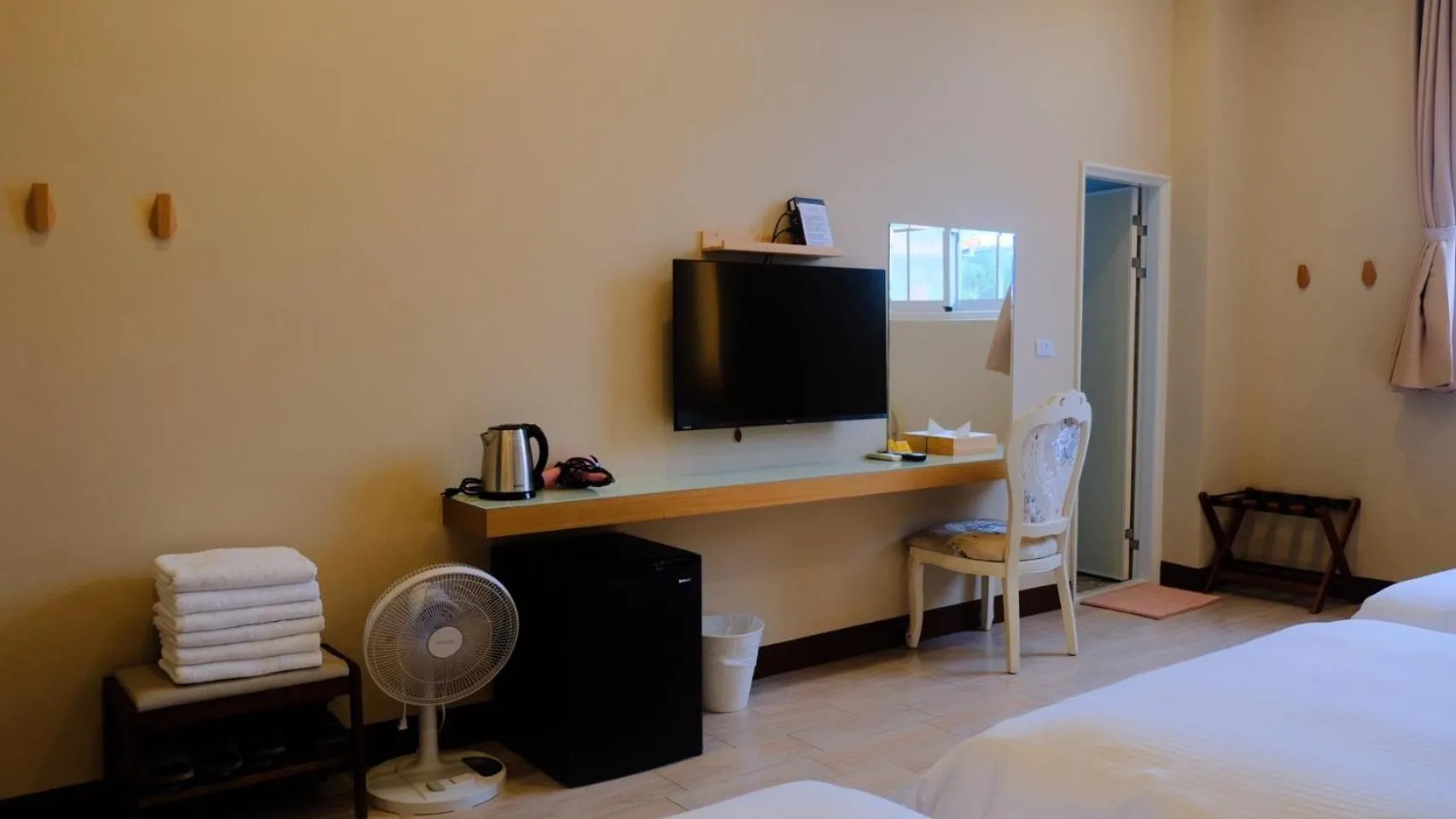 TV and multimedia, Bed in Xiaoliuqiu Loju Castle Inn