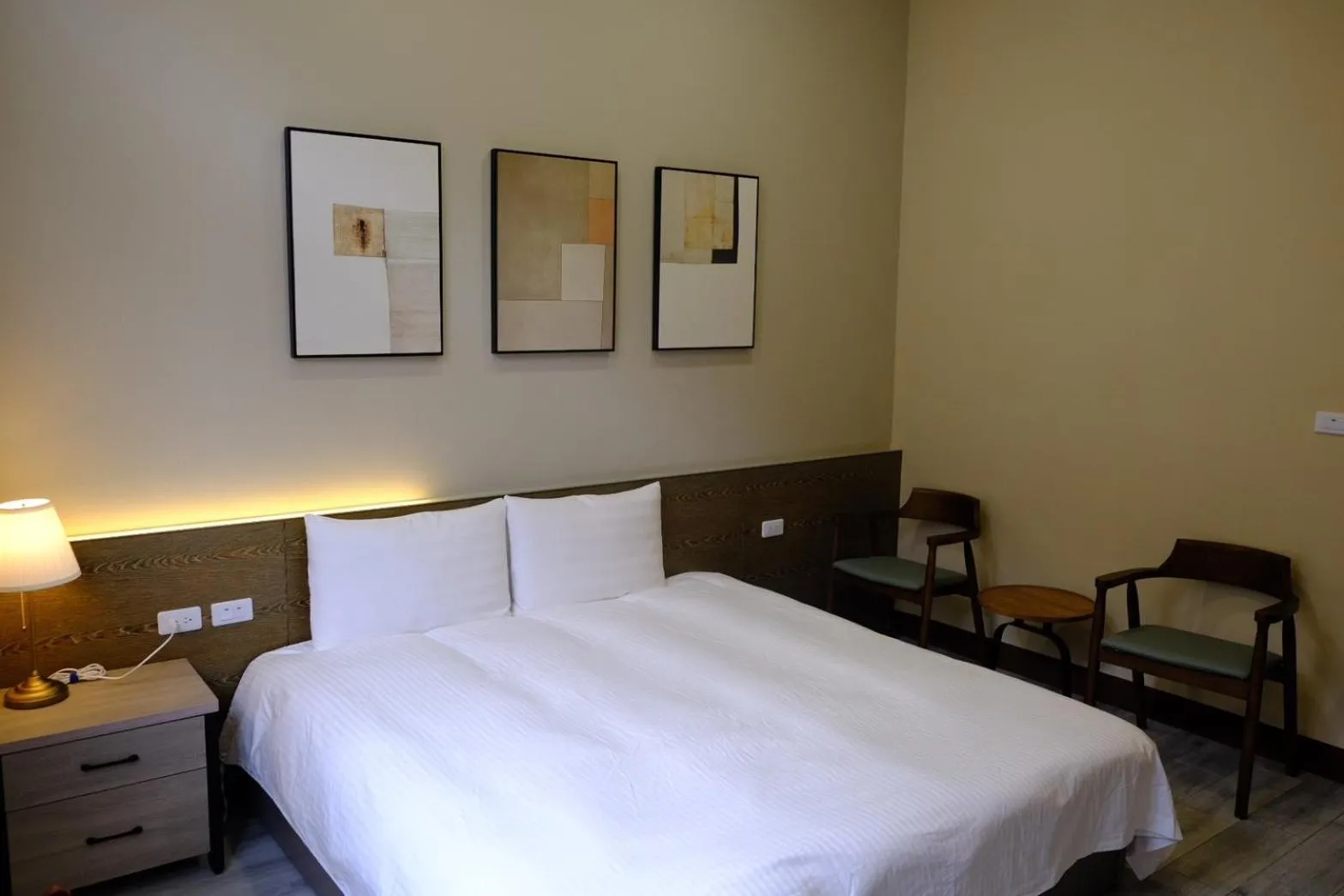Photo of the whole room, Bed in Xiaoliuqiu Loju Castle Inn