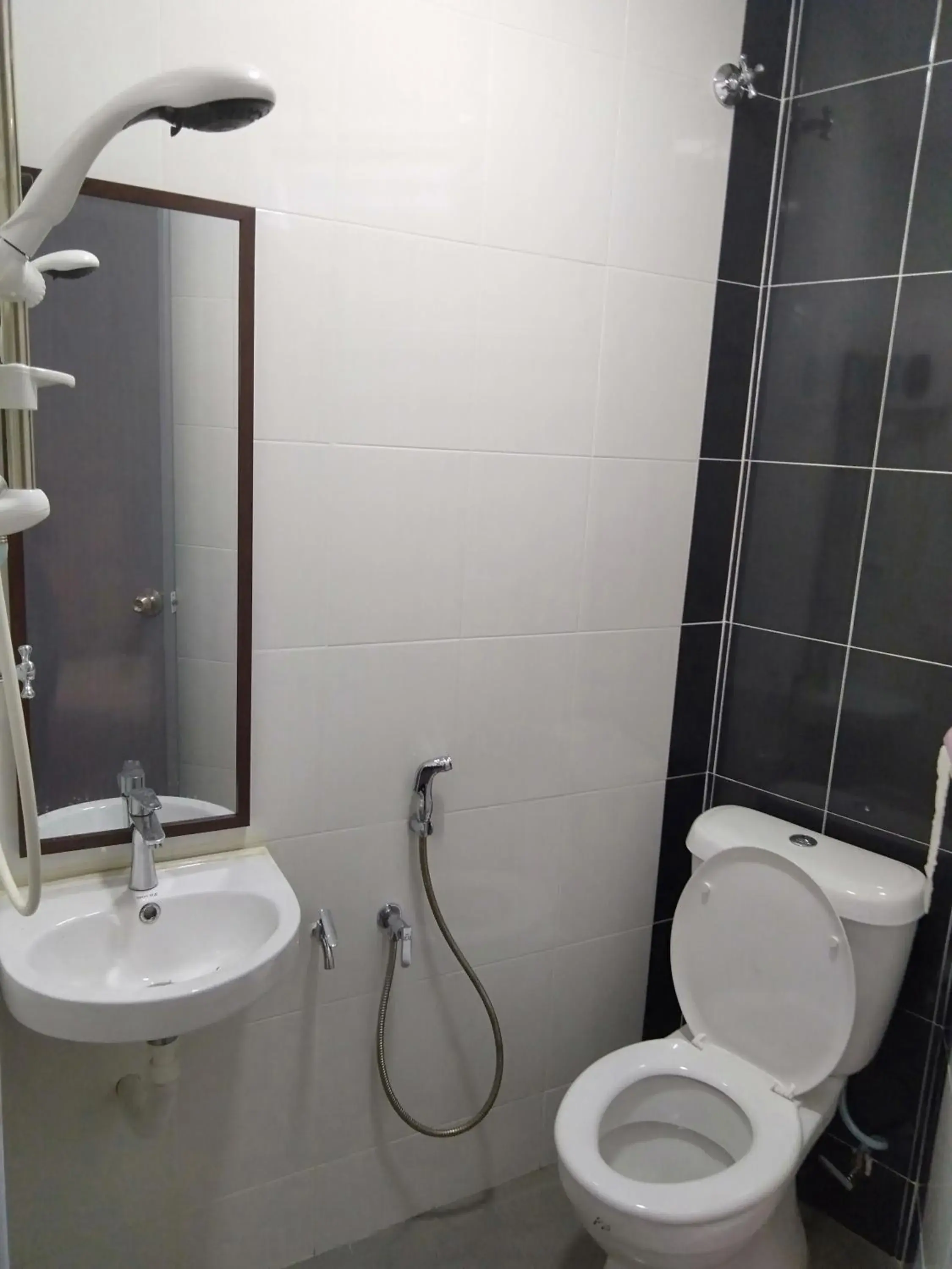 Single Room with Bathroom - single occupancy in Purple Dream Home Single Room with Bathroom - single occupancy in Purple Dream Home