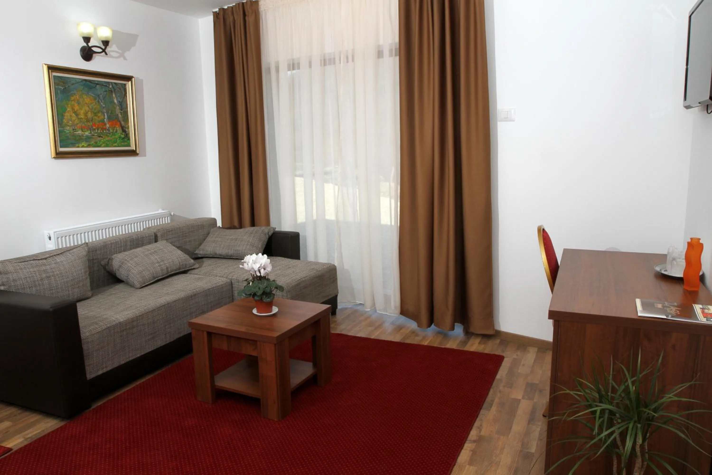 Living room in Hotel Class