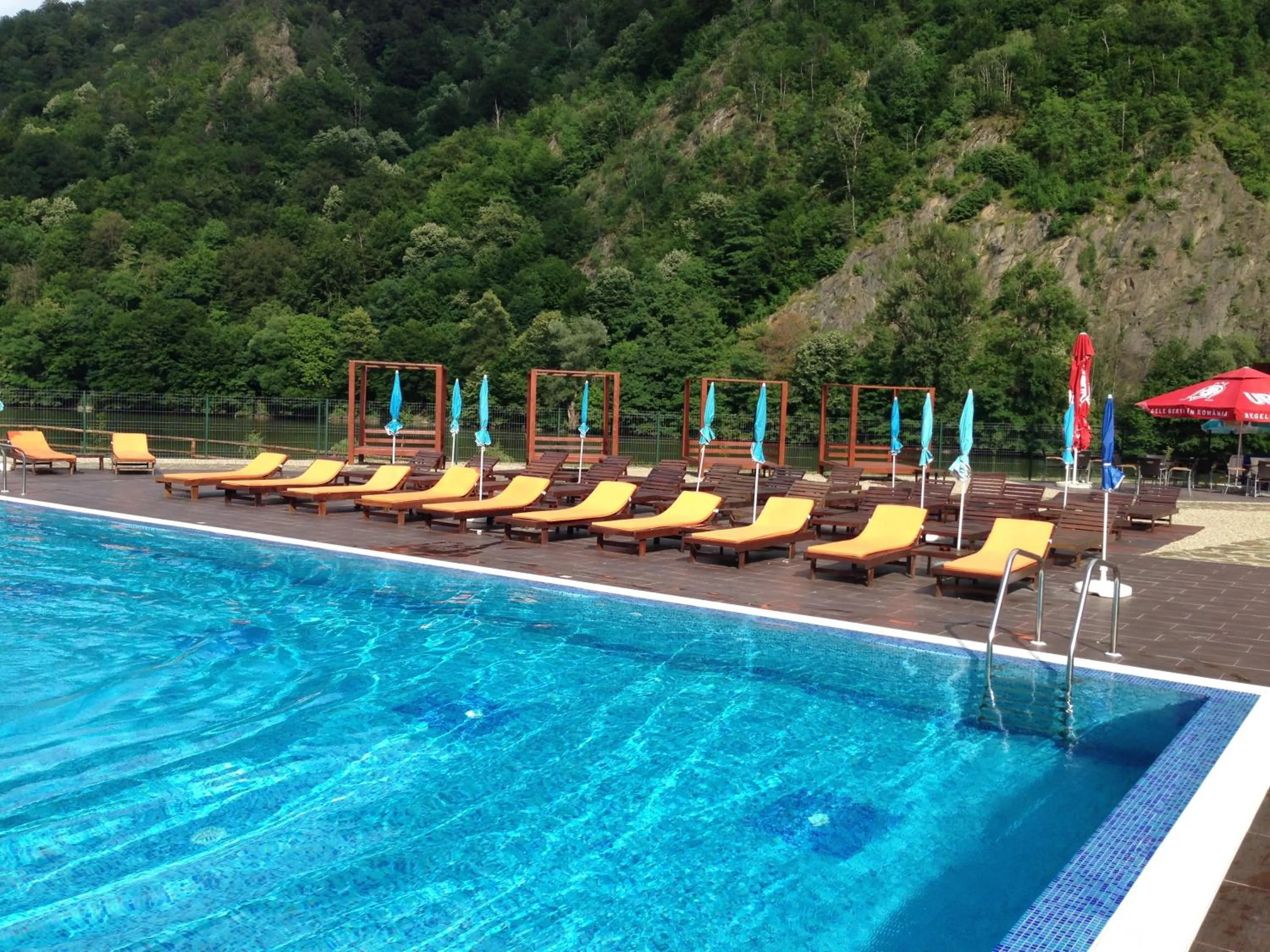 View (from property/room) in Hotel Class