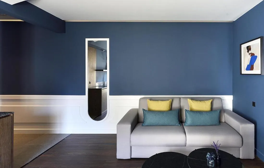 Seating area in Roomore Apartments