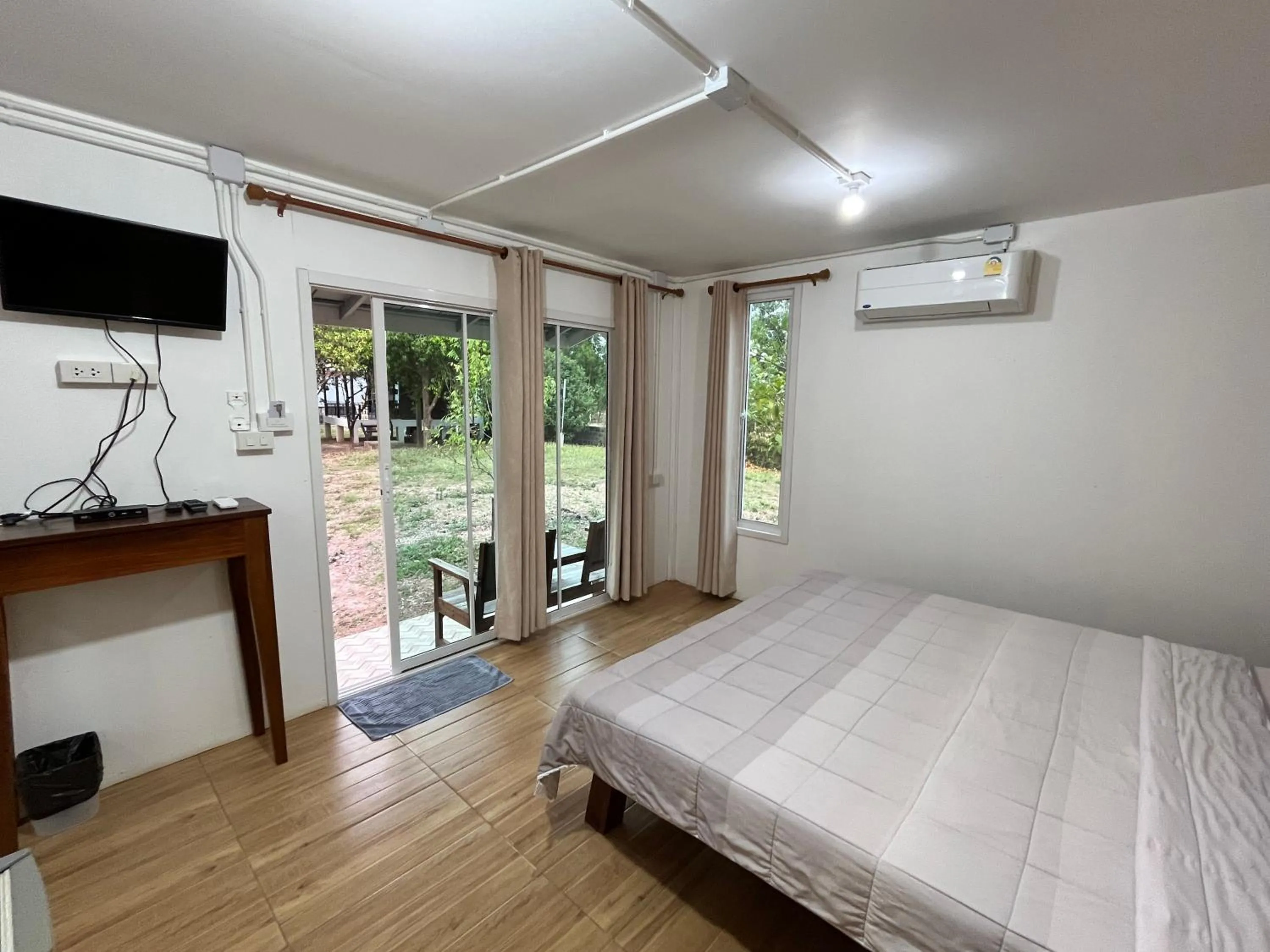 Bed in Sangkaset Resort