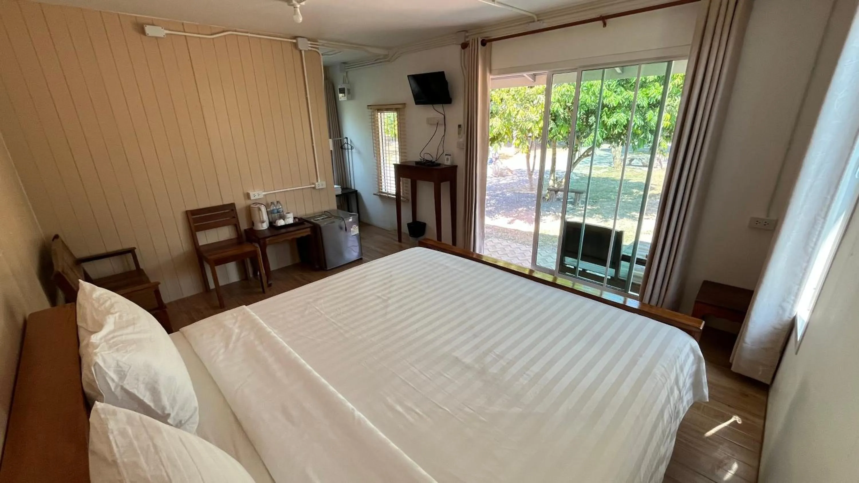 Bed in Sangkaset Resort