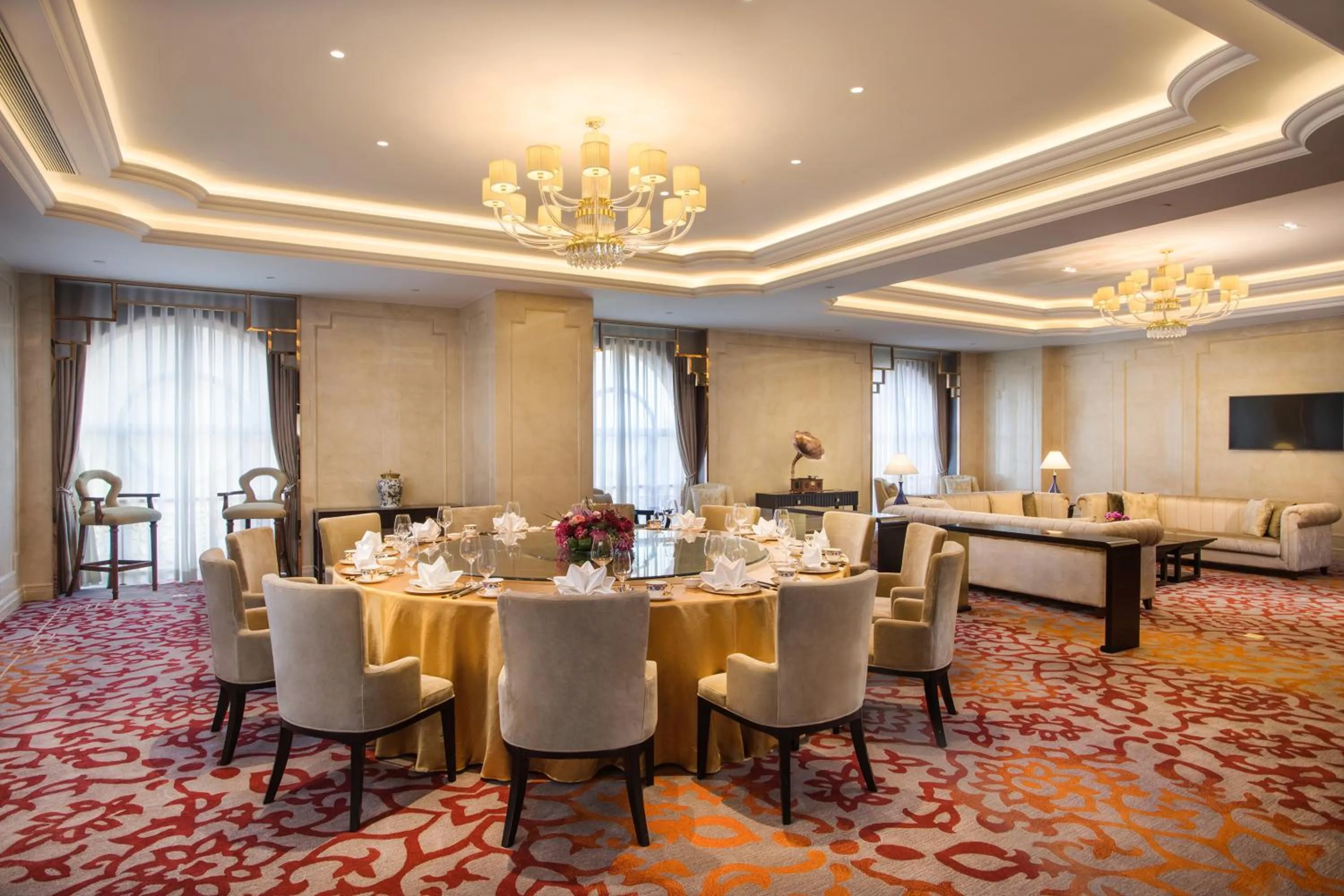Restaurant/places to eat in Radisson Blu Forest Manor Shanghai Hongqiao - Near NECC