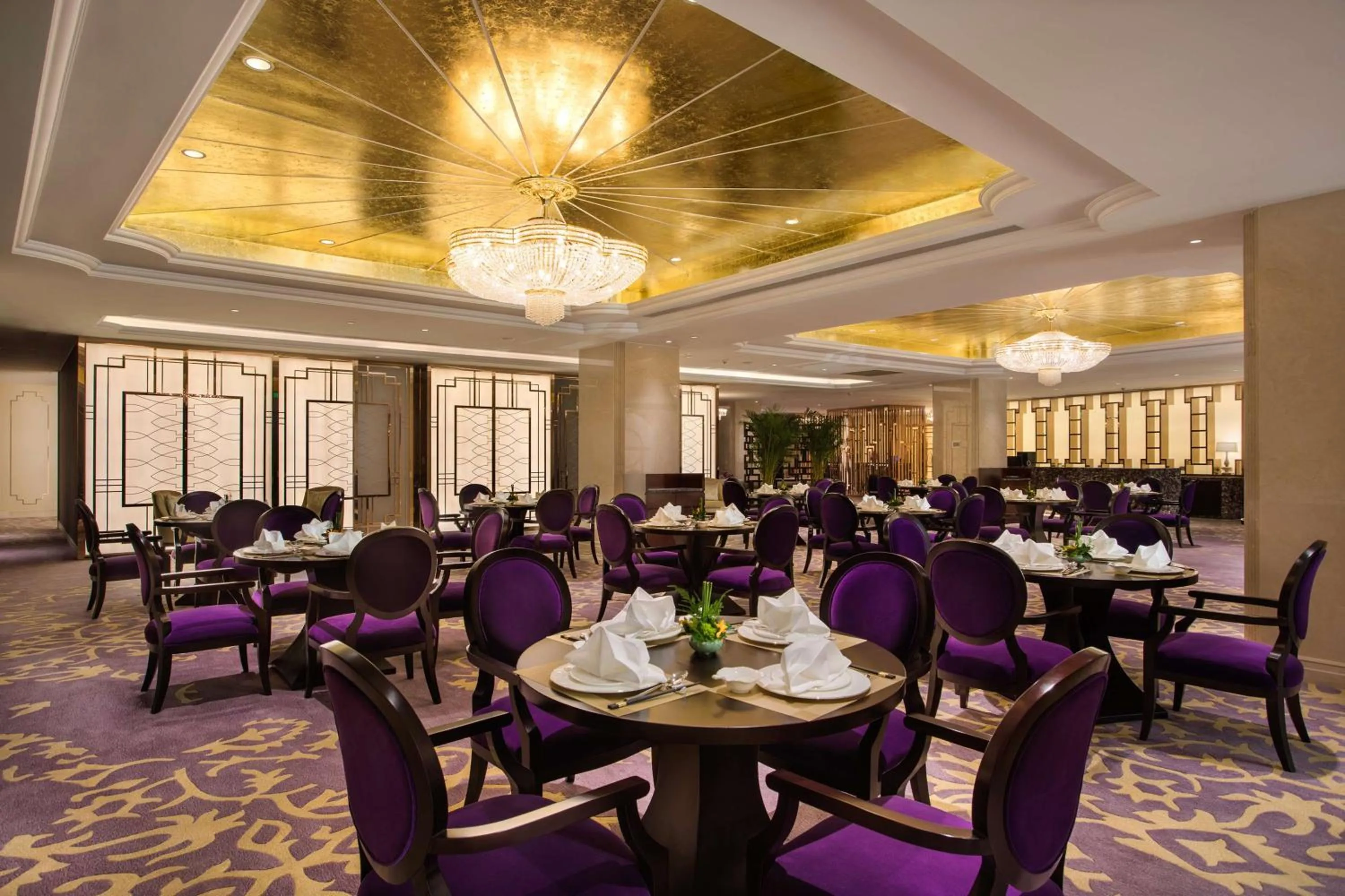 Restaurant/places to eat in Radisson Blu Forest Manor Shanghai Hongqiao - Near NECC