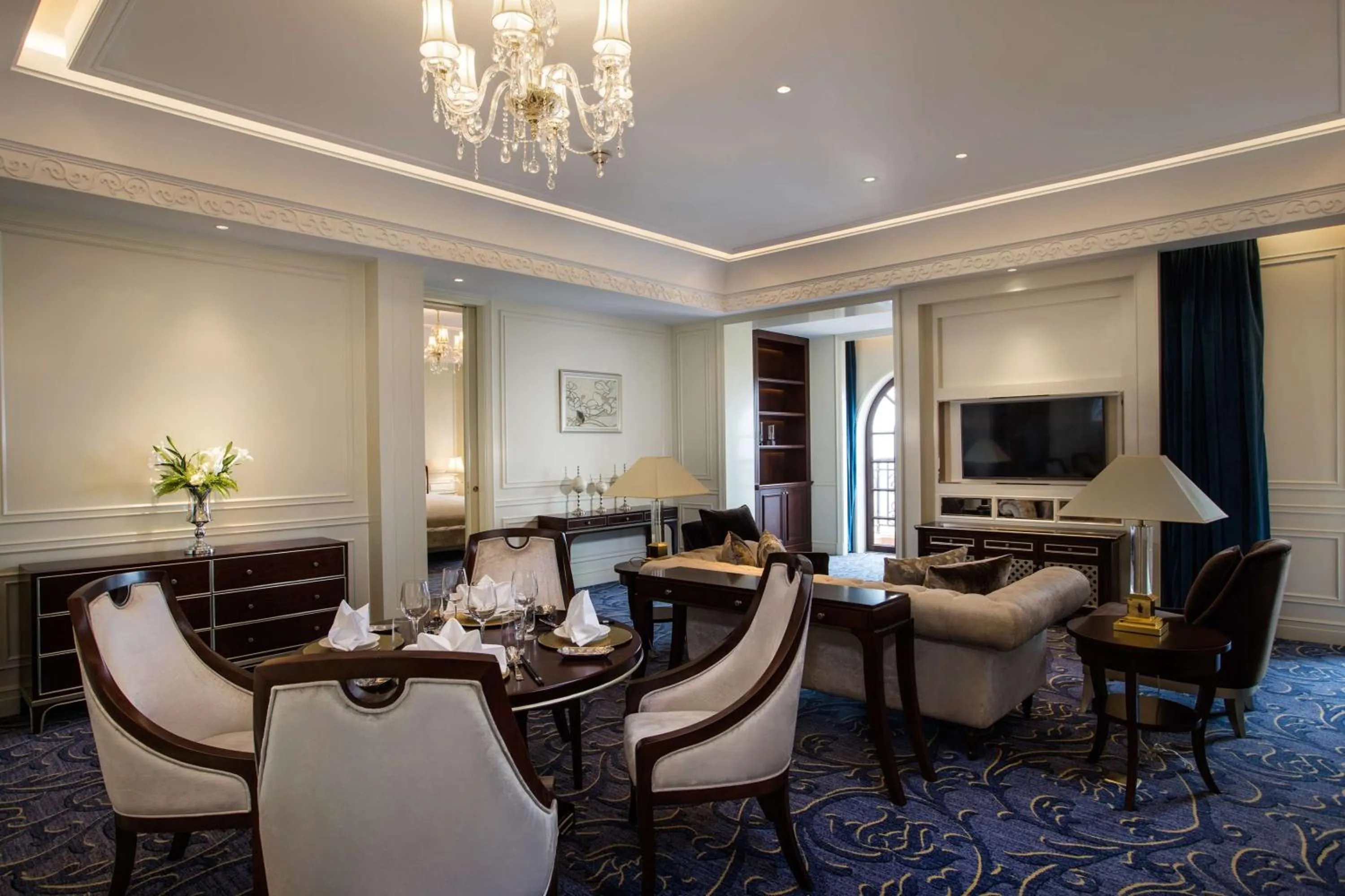 Living room in Radisson Blu Forest Manor Shanghai Hongqiao - Near NECC