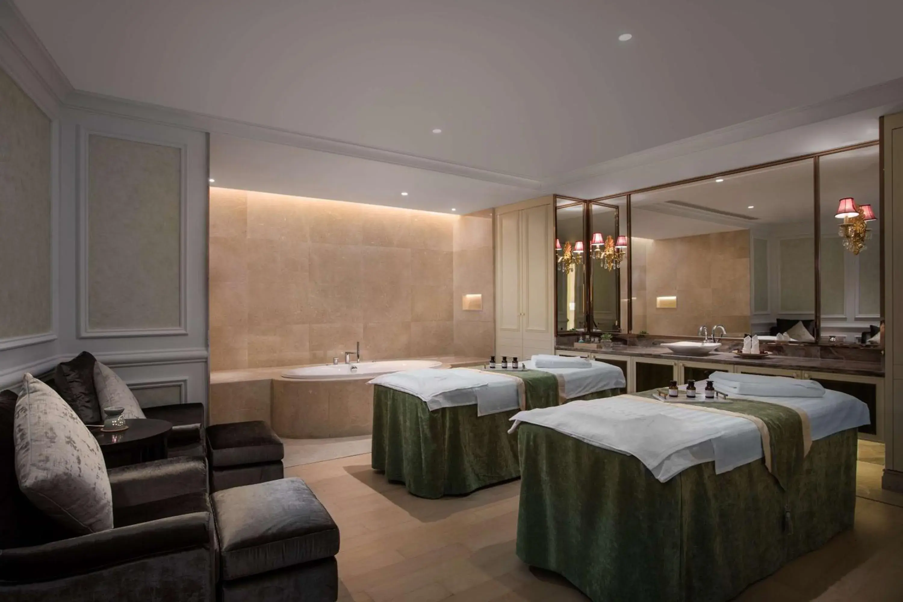 Spa and wellness centre/facilities, Bed in Radisson Blu Forest Manor Shanghai Hongqiao - Near NECC Spa and wellness centre/facilities, Bed in Radisson Blu Forest Manor Shanghai Hongqiao - Near NECC
