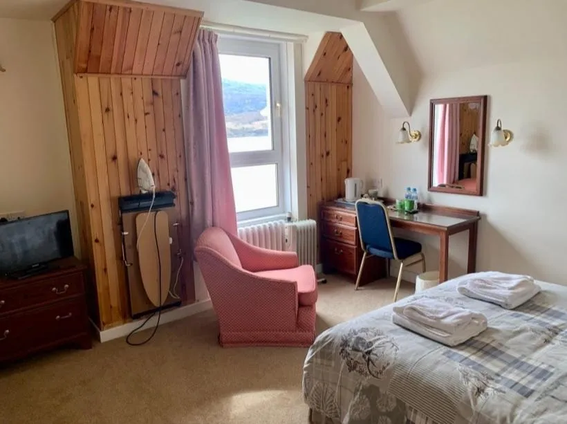 Bedroom, Bed in Skye View Hotel