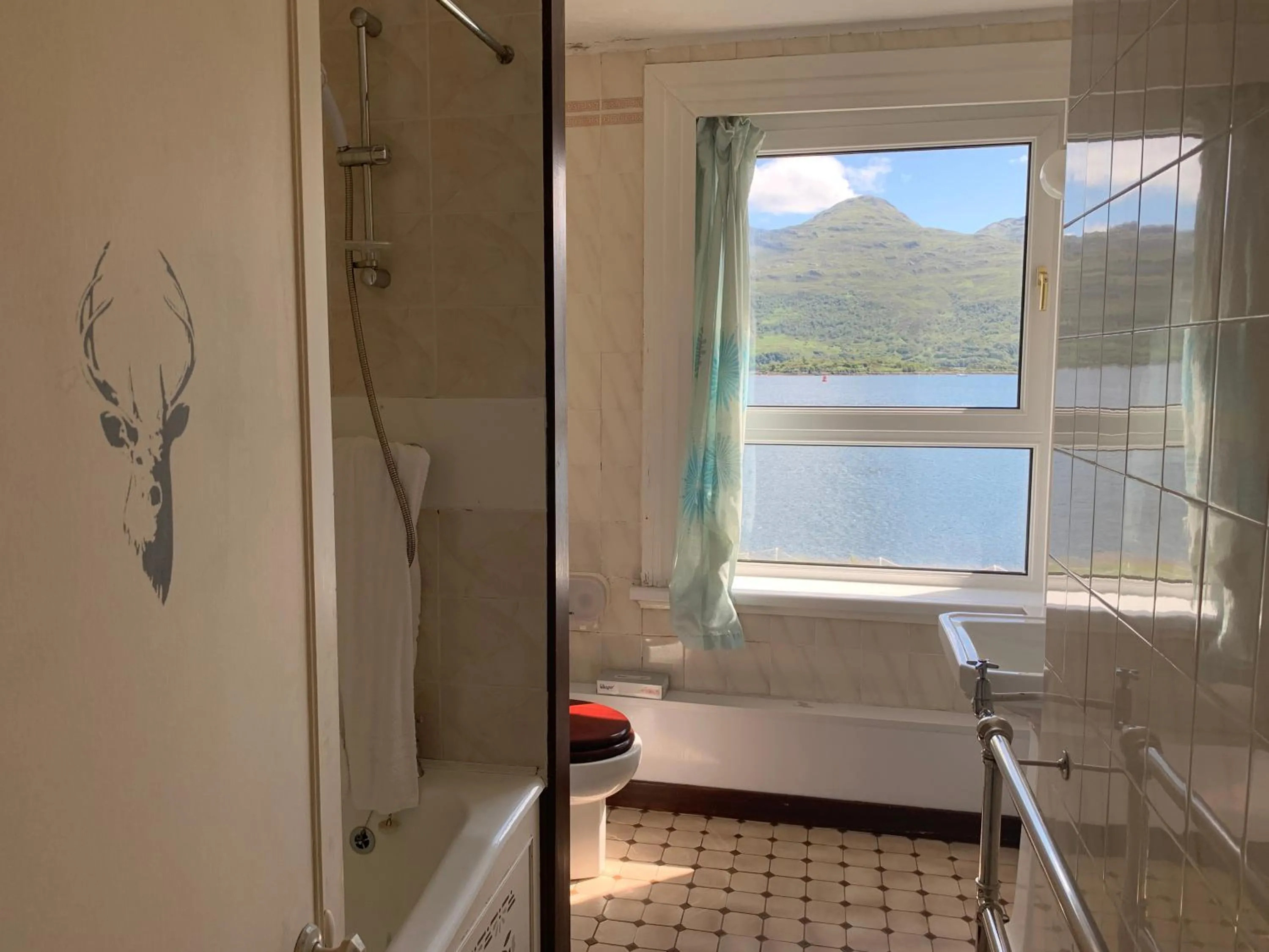Bathroom in Skye View Hotel