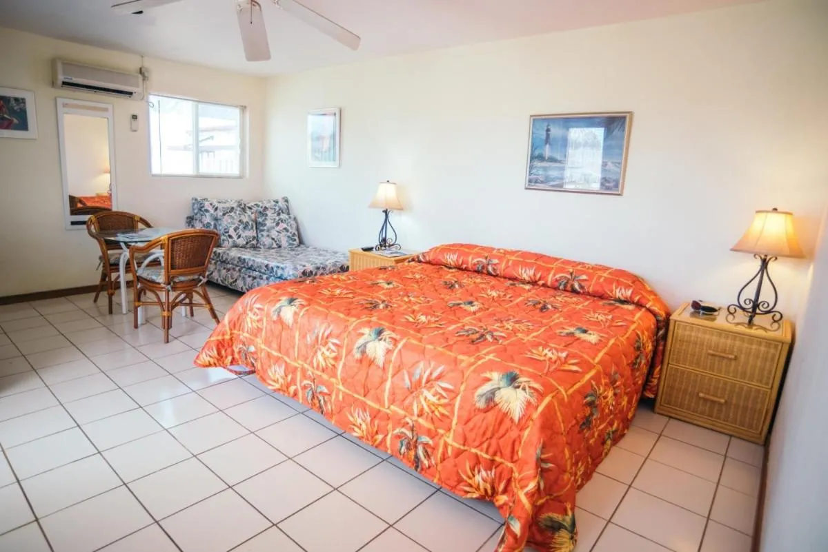 Bedroom, Bed in Aruba Beach Villas