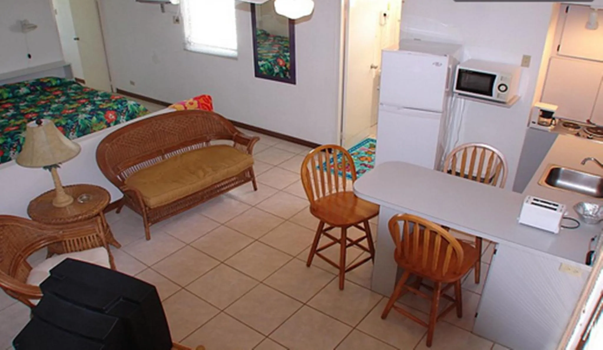 Kitchen or kitchenette in Aruba Beach Villas