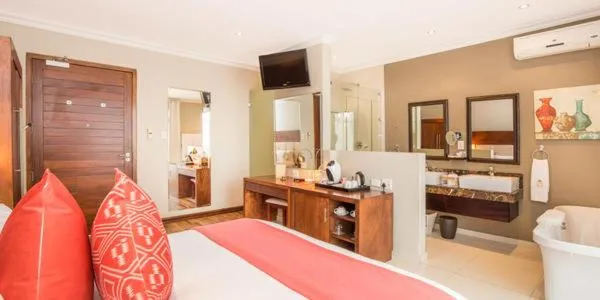 Bed in Ekhaya Boutique Hotel