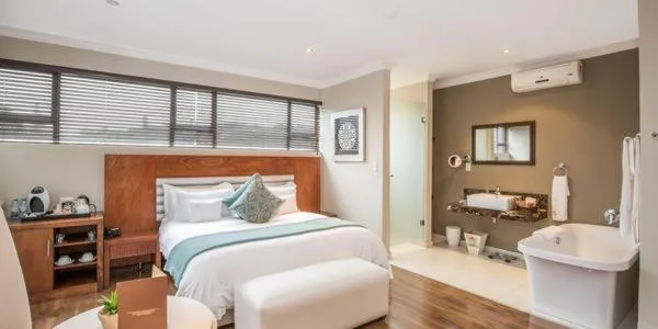 Bed in Ekhaya Boutique Hotel