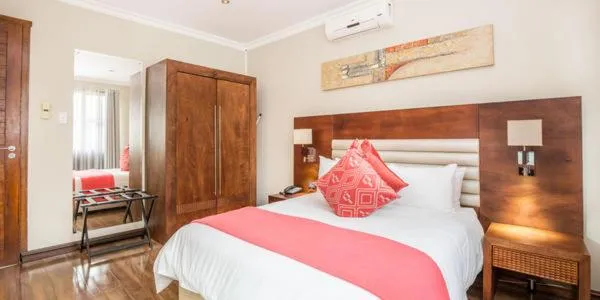 Bed in Ekhaya Boutique Hotel