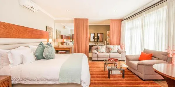 Bed in Ekhaya Boutique Hotel