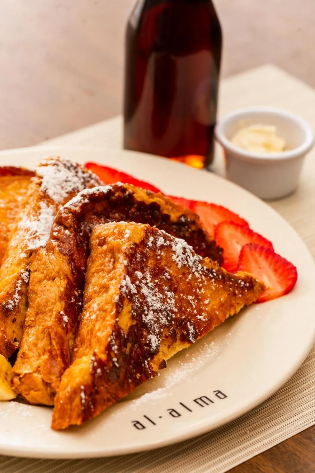 Breakfast in Hotel Boutique Al Alma