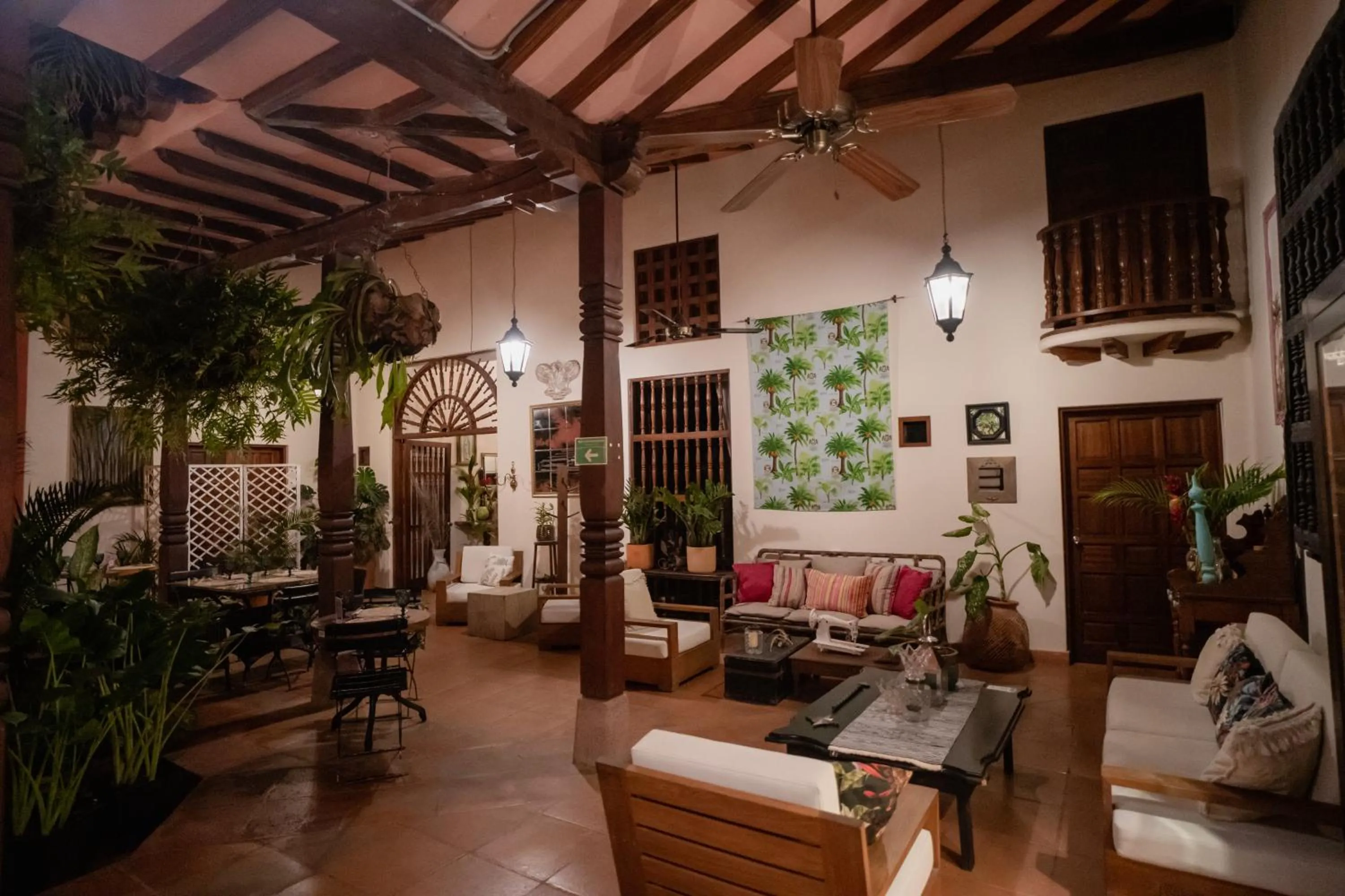 Night in Hotel Boutique Al Alma