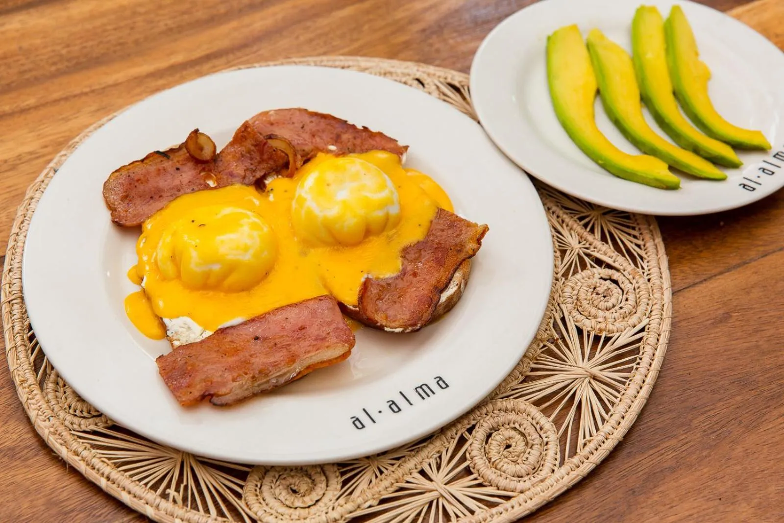 Breakfast in Hotel Boutique Al Alma