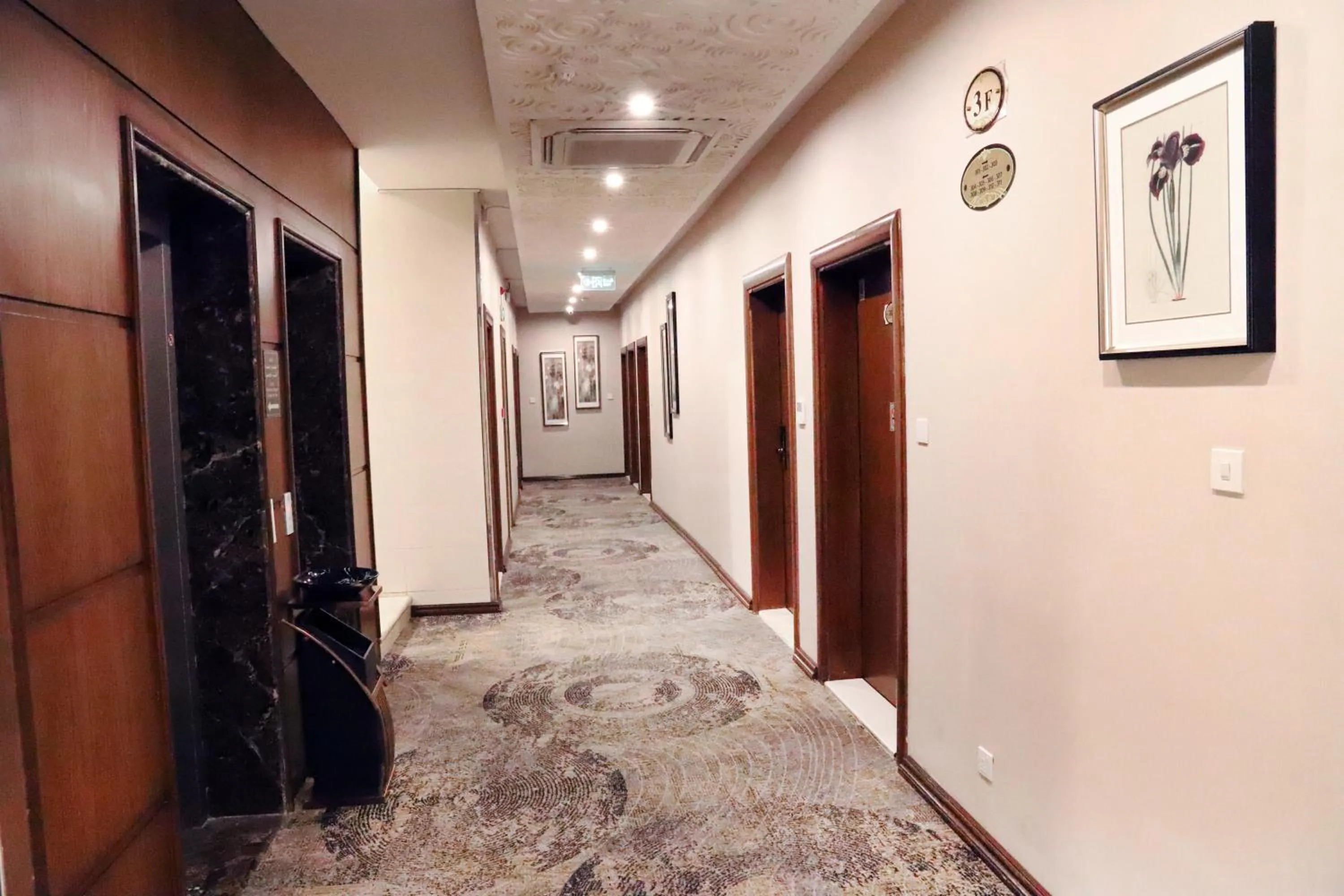 Property building in Banan Hotel & فندق بنان