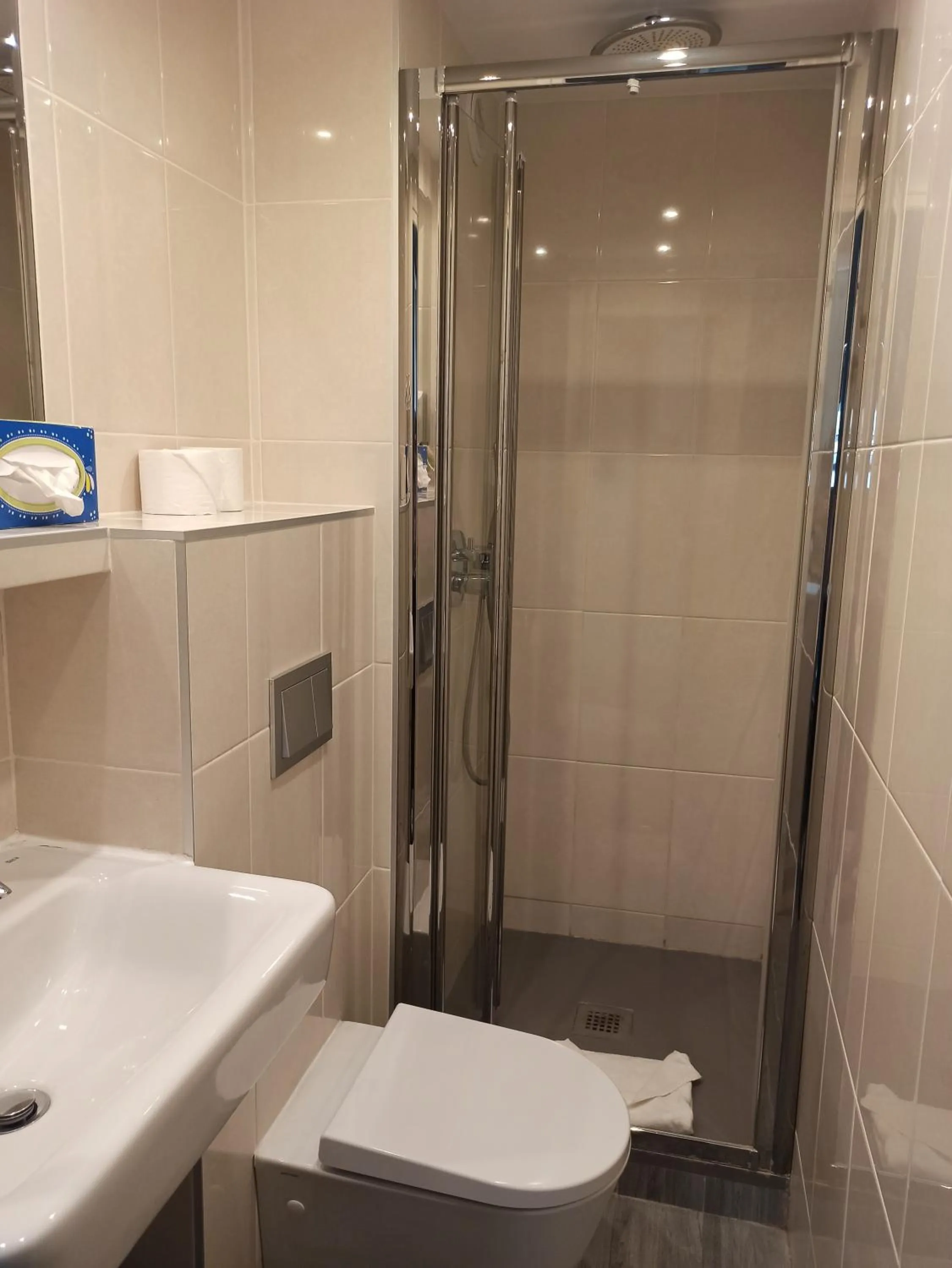 Bathroom in Hotel Aida Marais