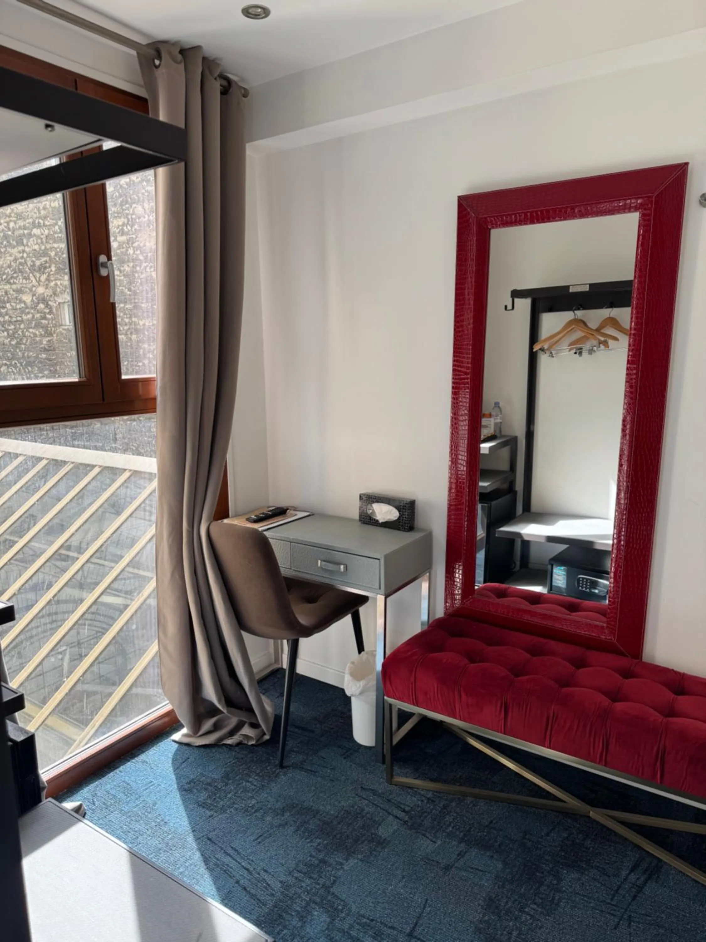 Seating area in Hotel Aida Marais