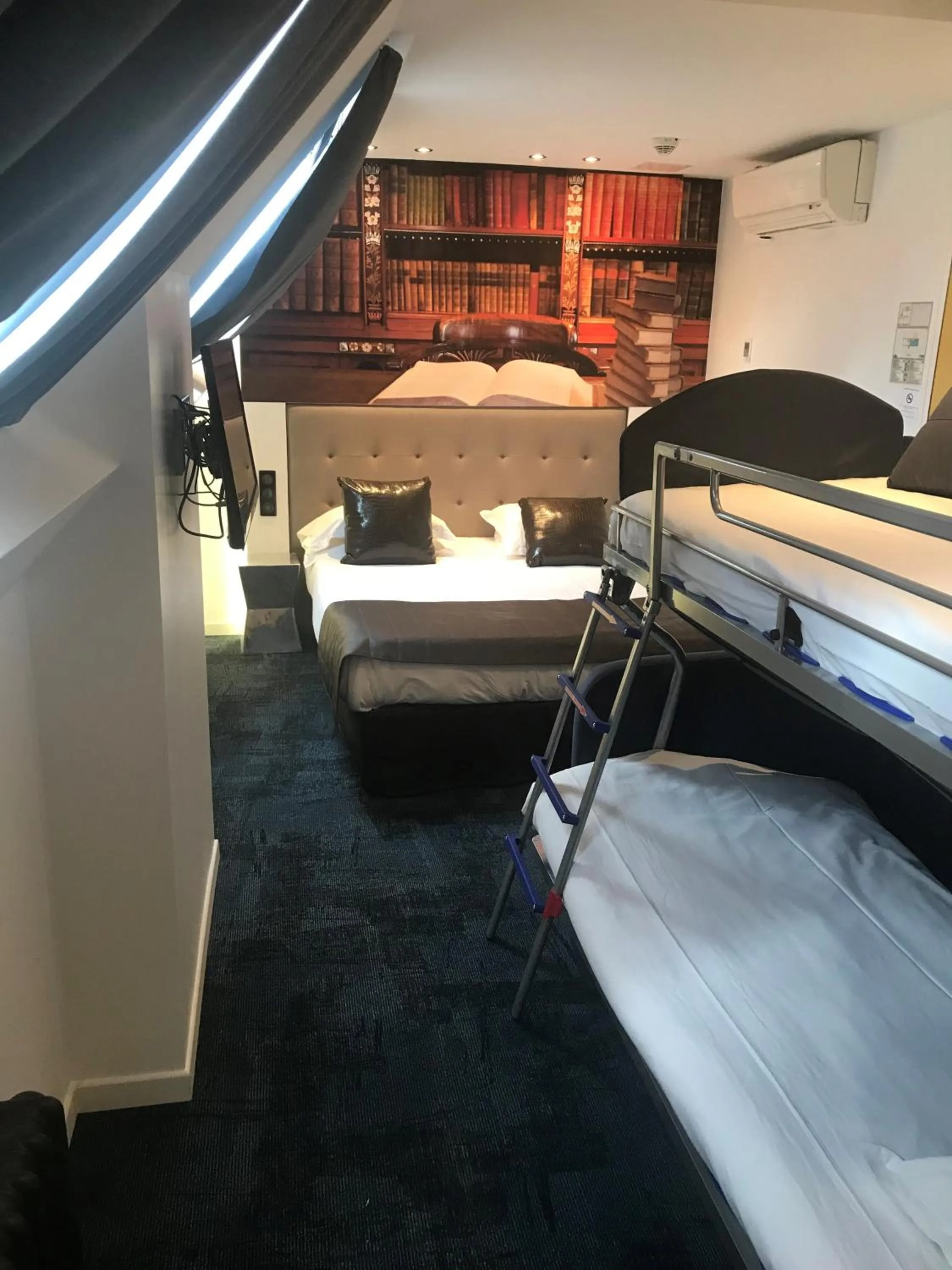 bunk bed, Bed in Hotel Aida Marais