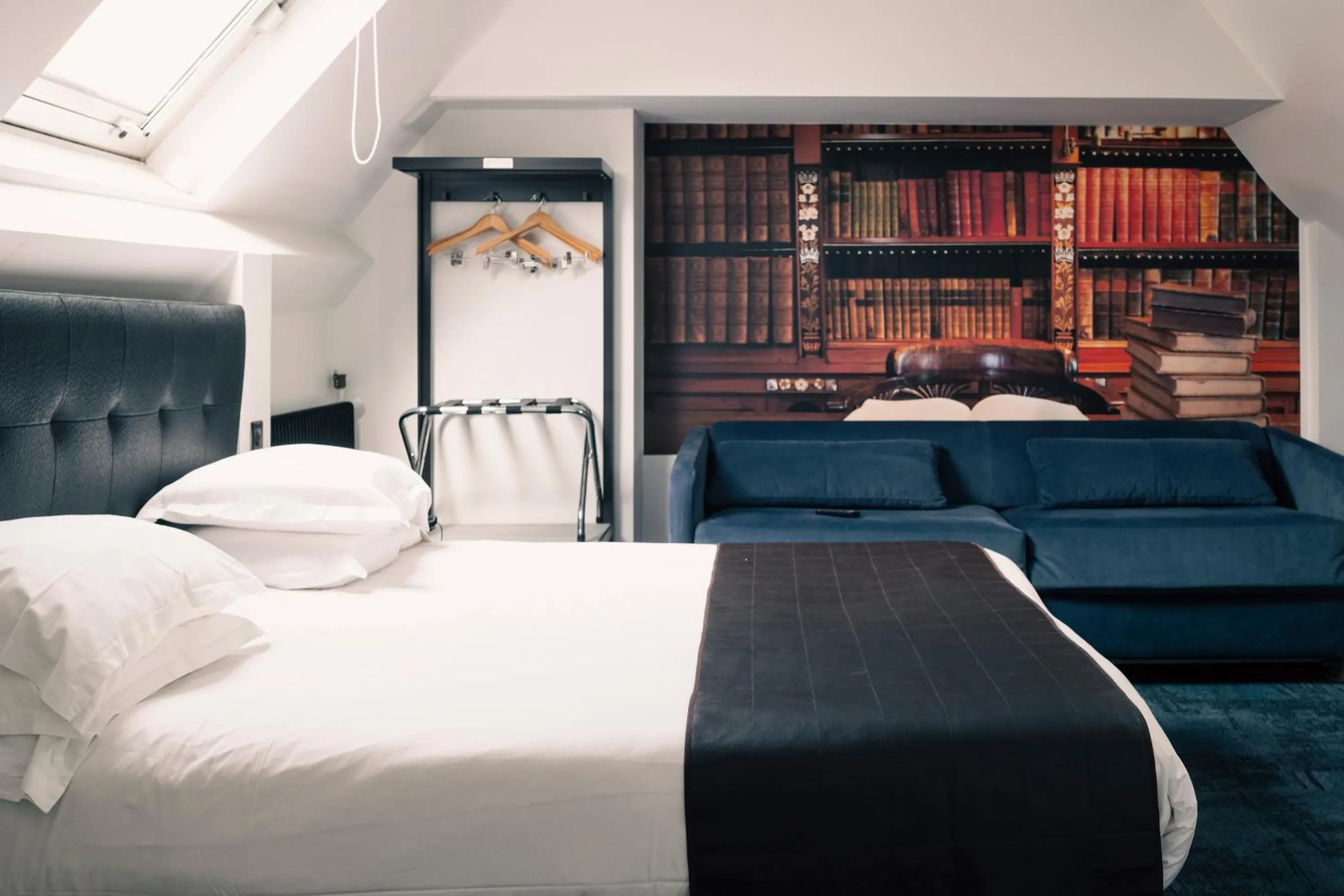 Decorative detail, Bed in Hotel Aida Marais